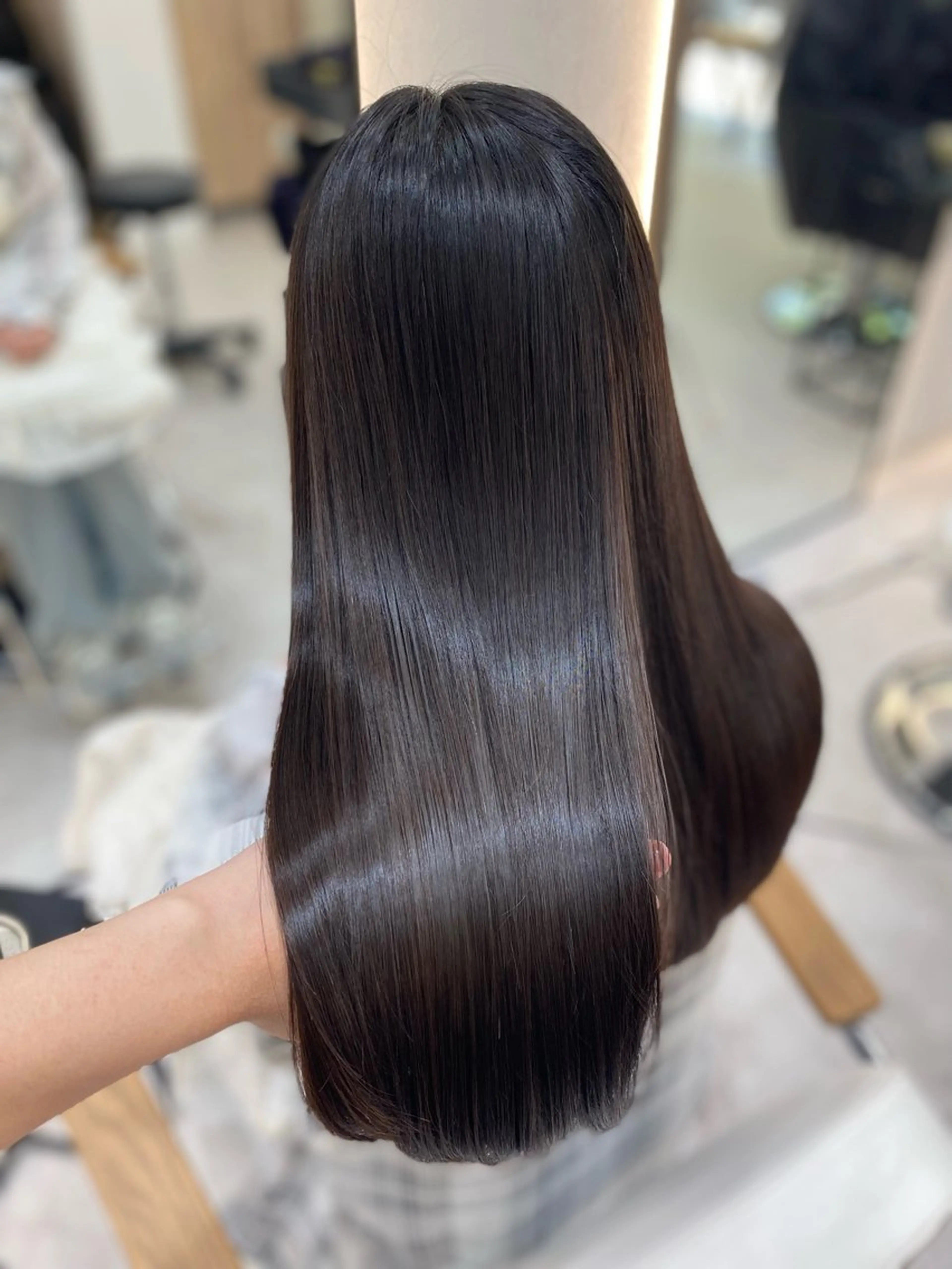 ロング ヘアカラー トリートメント 髪質改善/艶カラー 🎀レイヤーカットのヘアスタイル