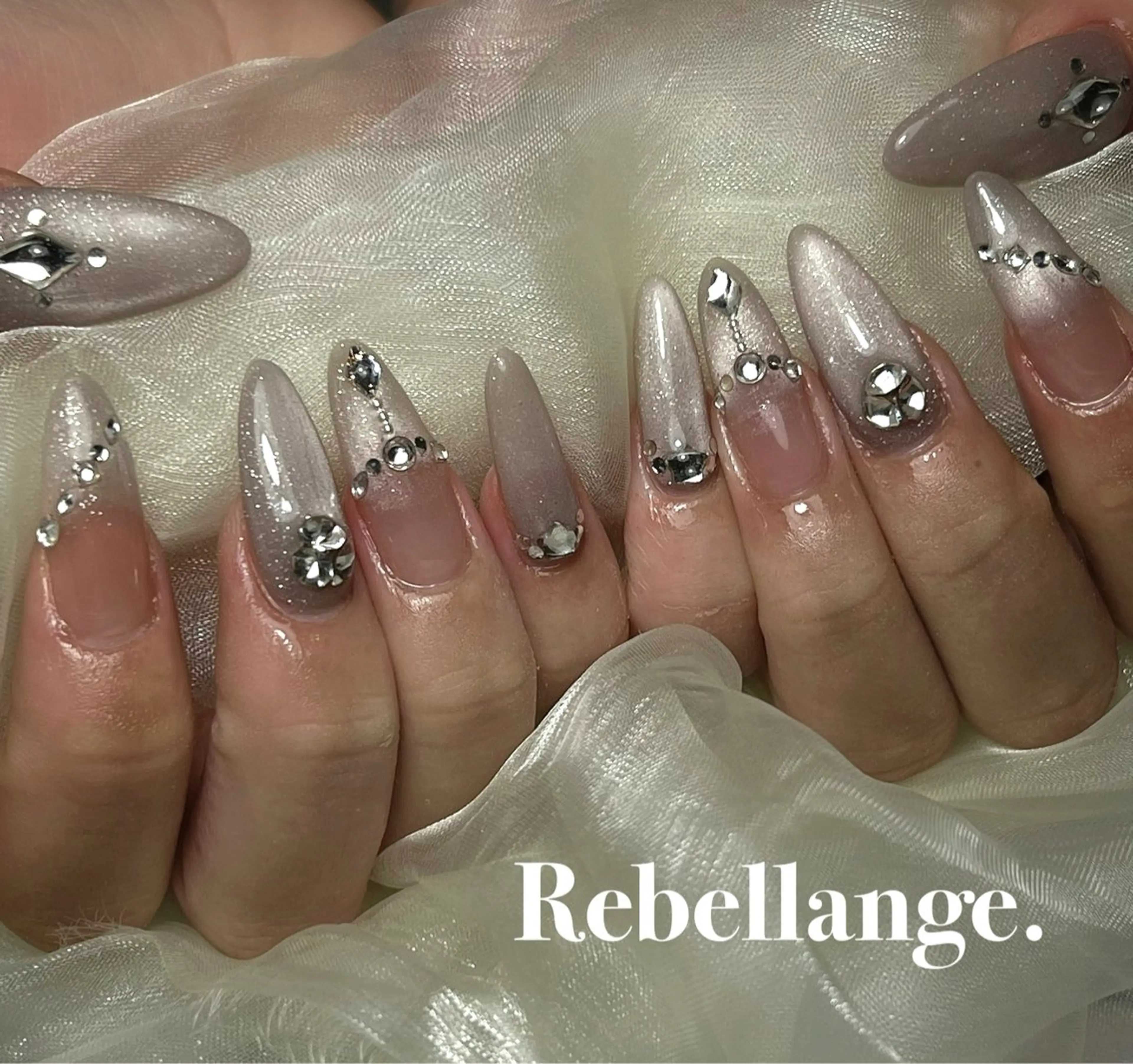 ネイル ハンドネイル Rebellange n.のネイルデザイン