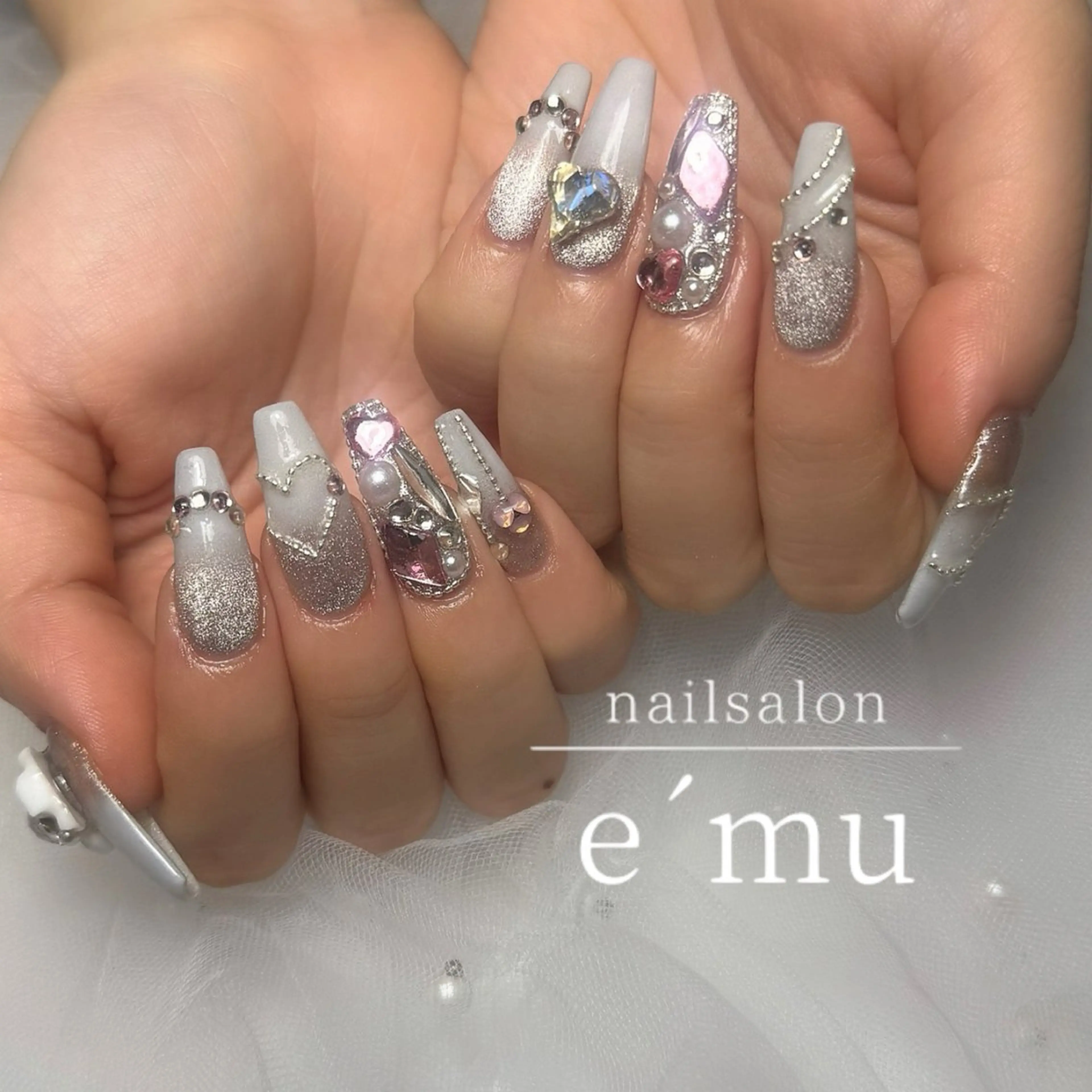 ネイル マグネットネイル ハンドネイル nailsalon e´muのネイルデザイン
