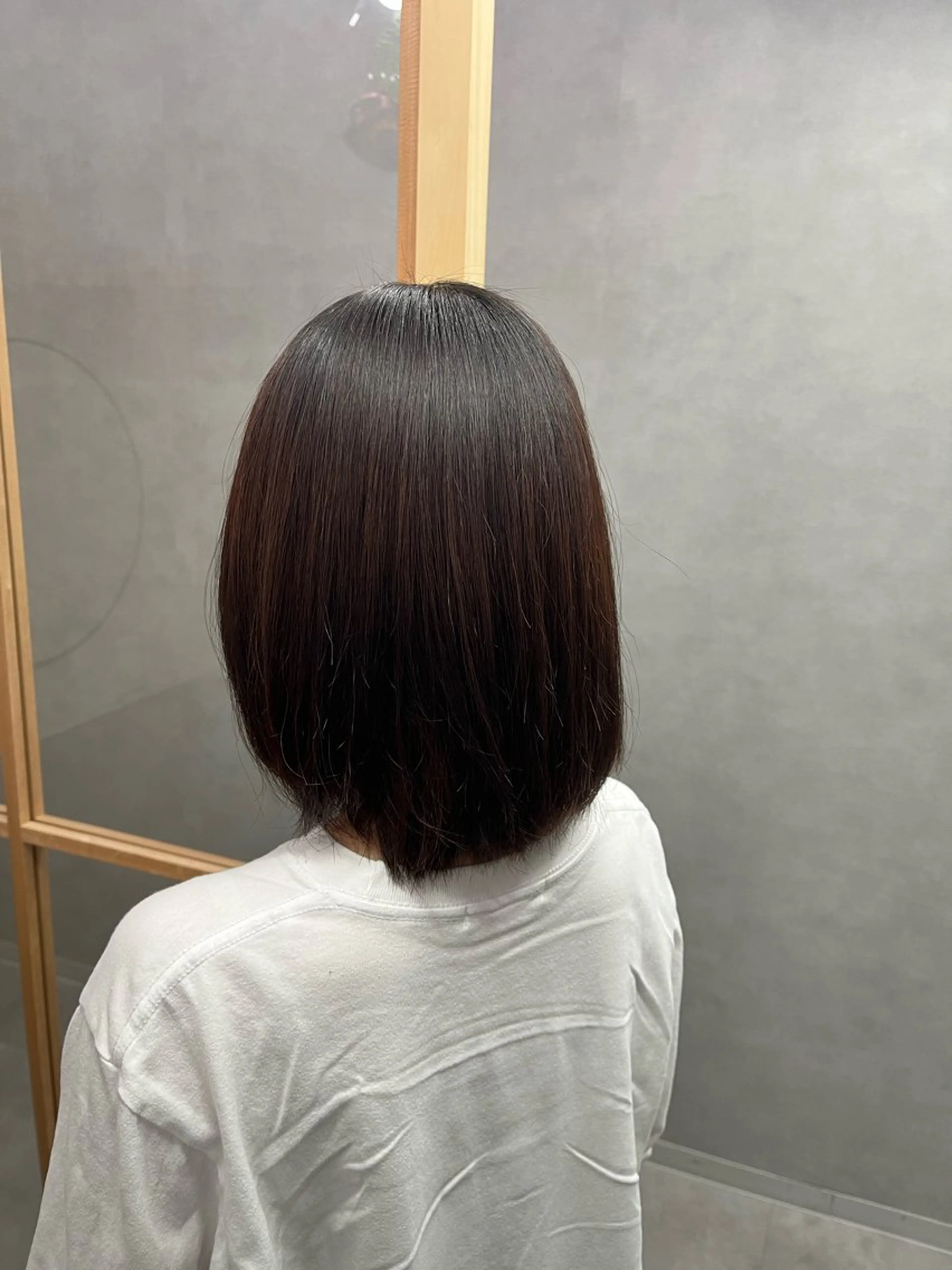 ミディアム かがみ/メンテナンス カット無料のヘアスタイル