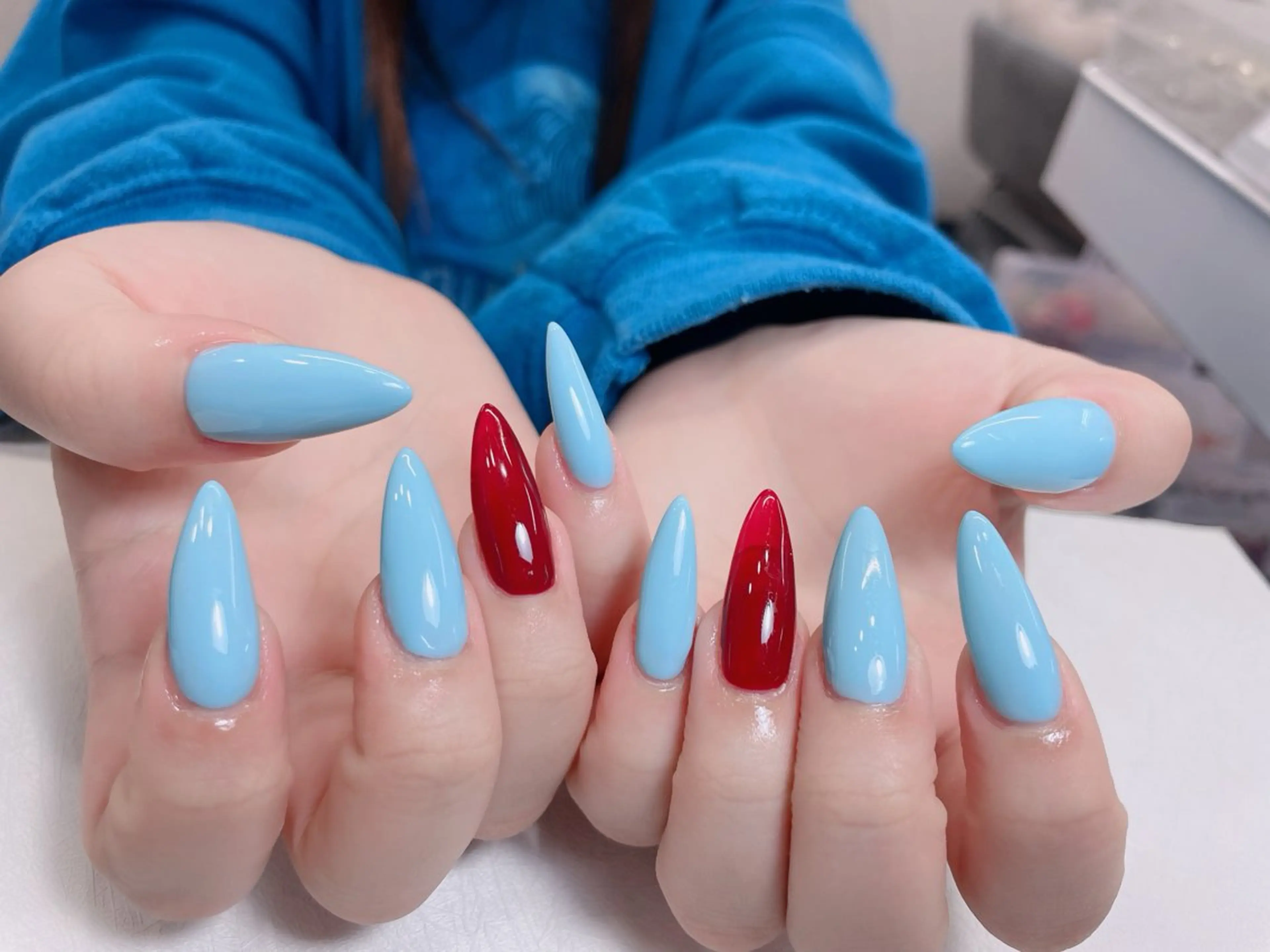 ネイル ドット 長さ出し ジェルネイル ガーリー ロングネイル 中野駅から2分 MEO NAILのネイルデザイン