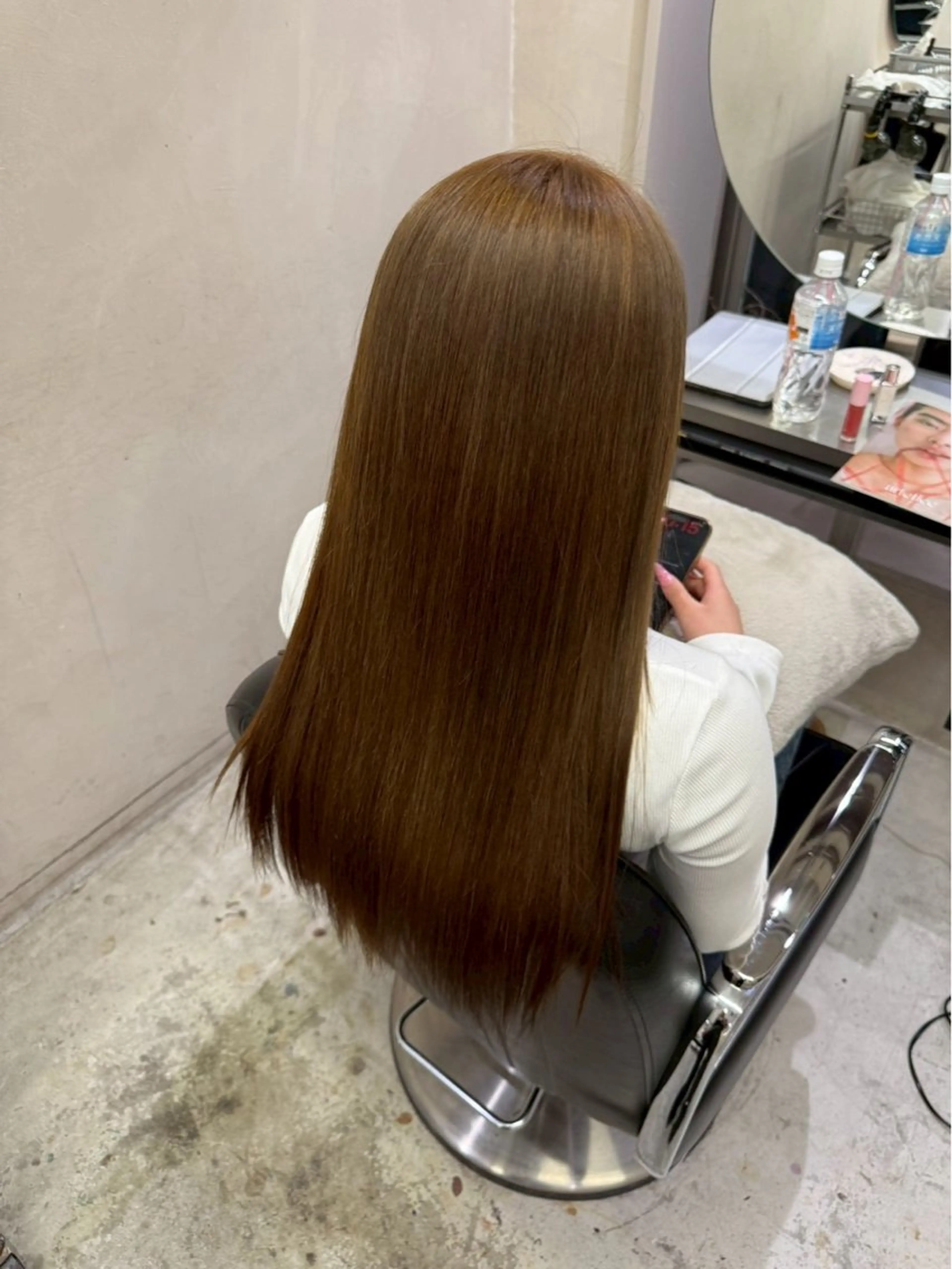 カラー 東郷 愛々のヘアスタイル