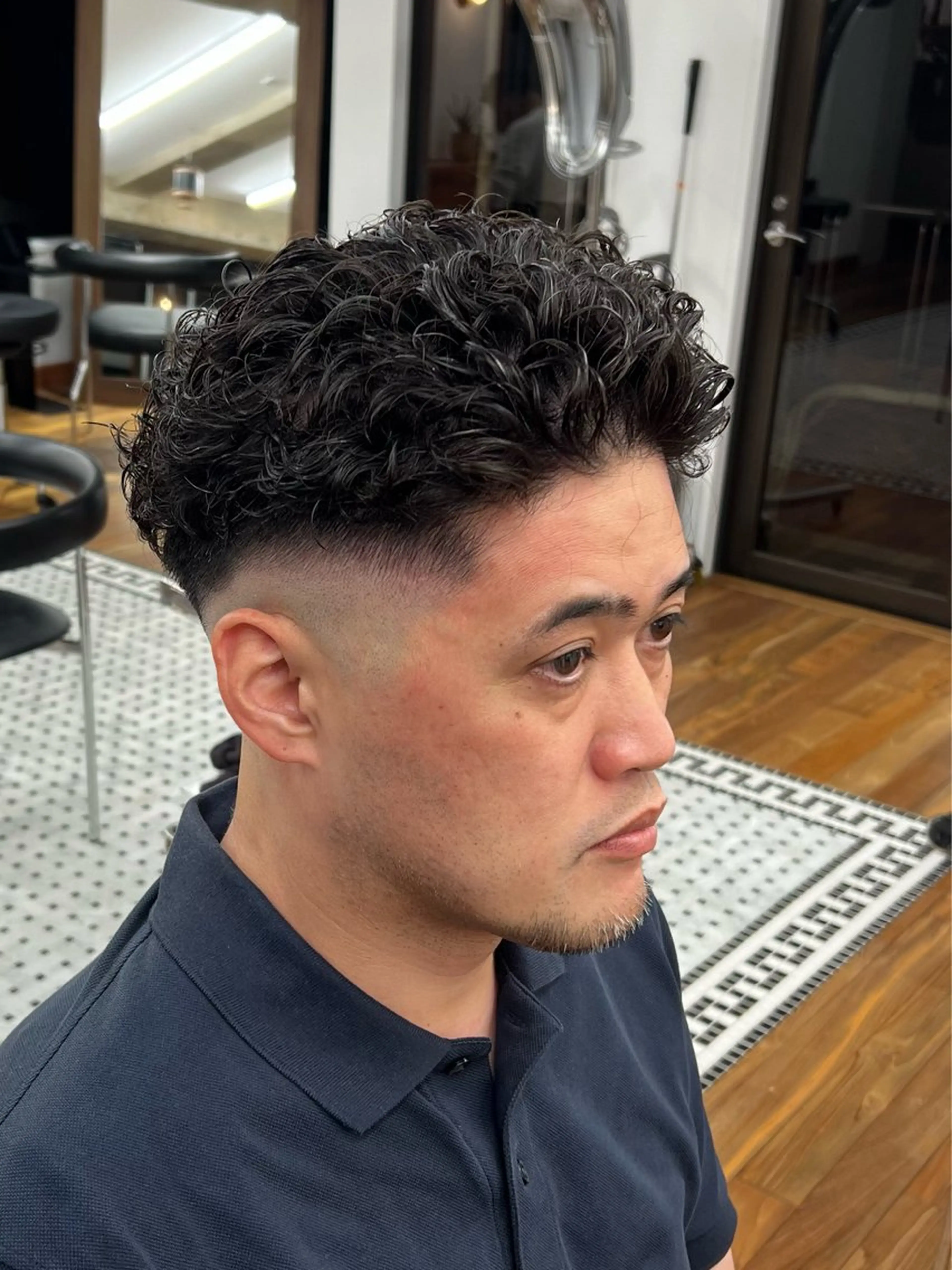 ショート パーマ メンズ メンズカット✂️ スキンフェード伊藤陸のヘアスタイル