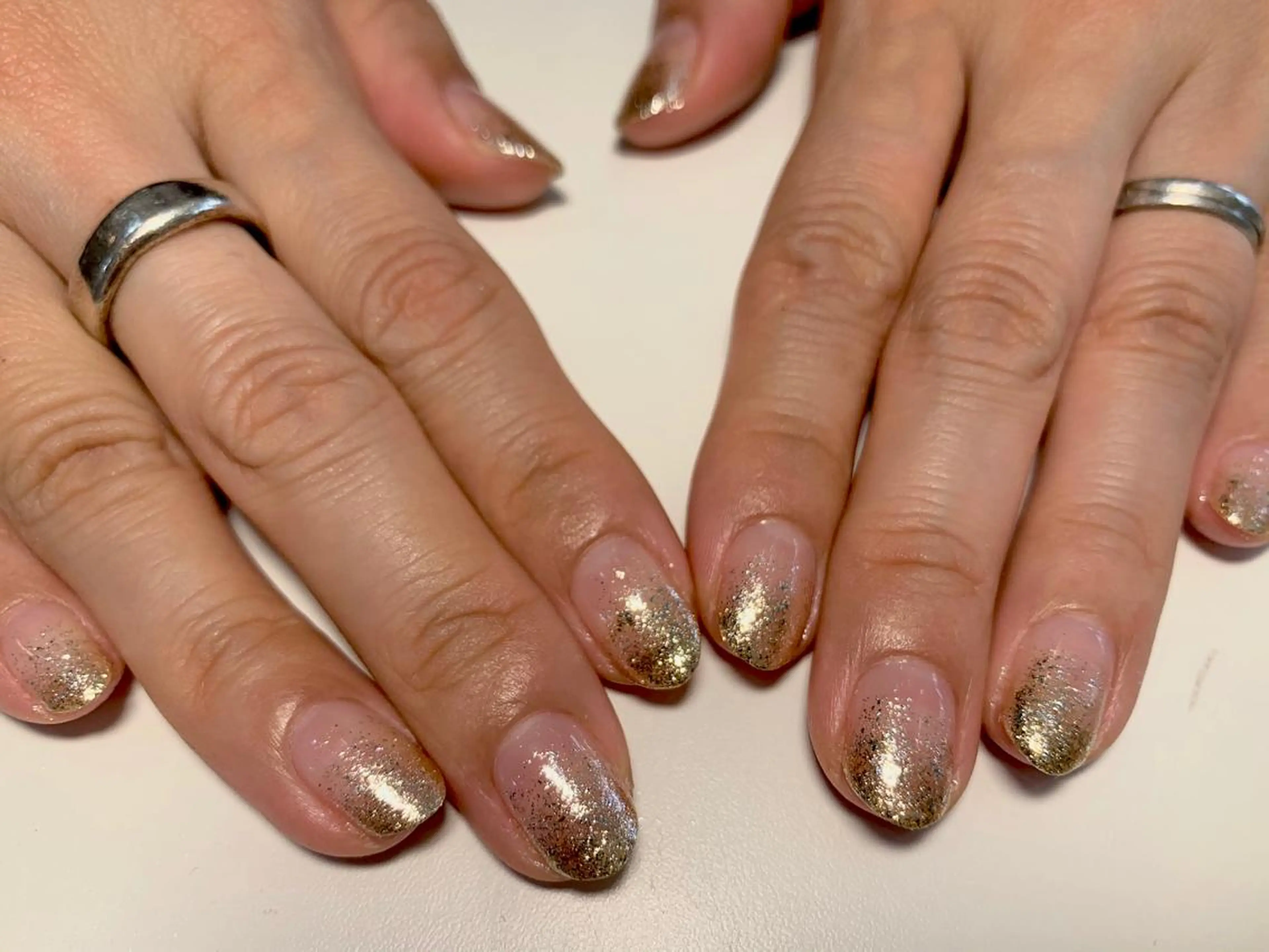 ネイル グラデーション ラメ(グリッター) ラメグラデーション ルリアンチッタ 眉毛/まつげパーマの眉毛・アイブロウイメージ