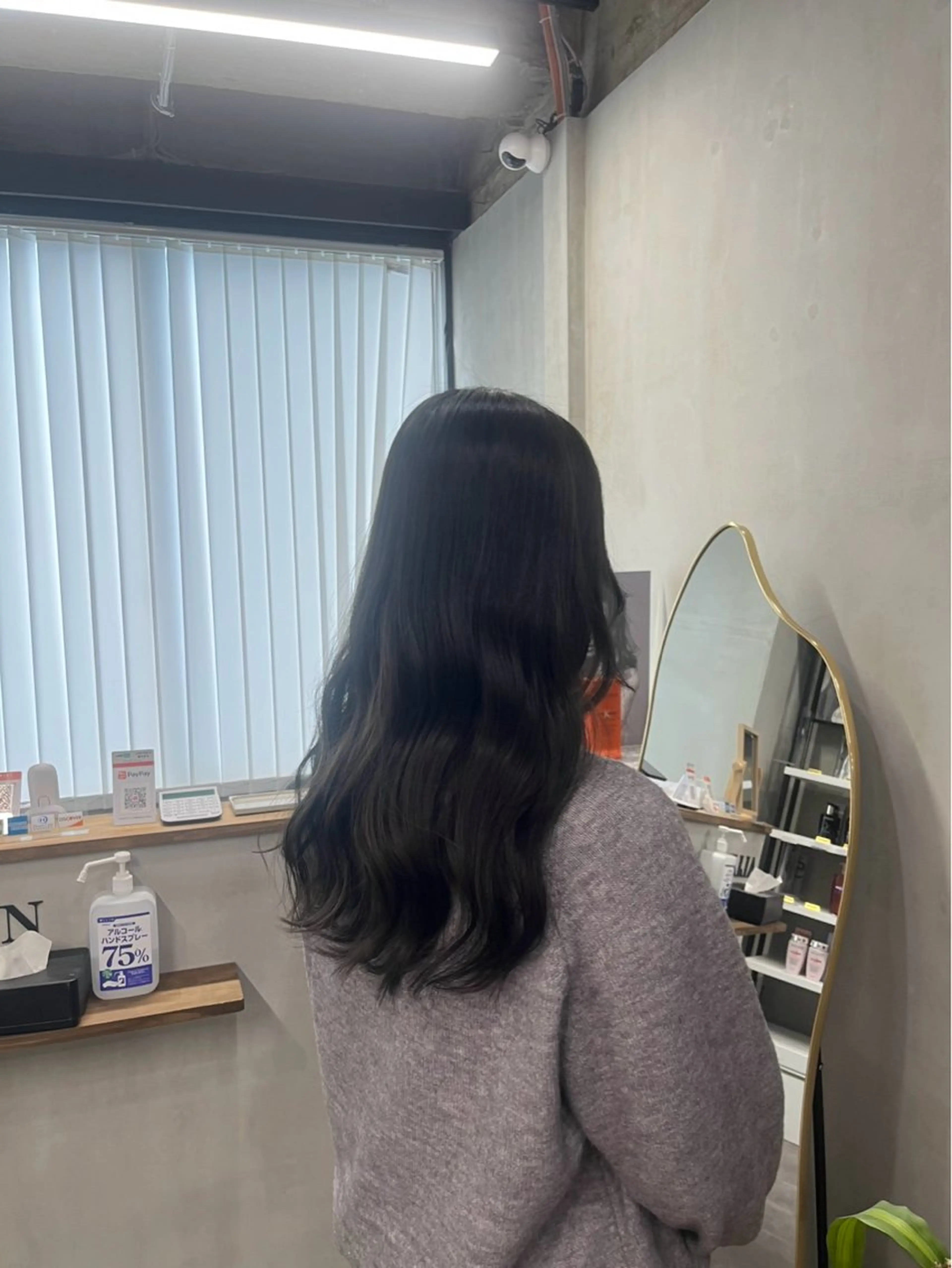 カラー 黒髪 透明感カラー グレーブラック ヘアカラー トリートメント ユウ/ ALLEN hairのヘアスタイル