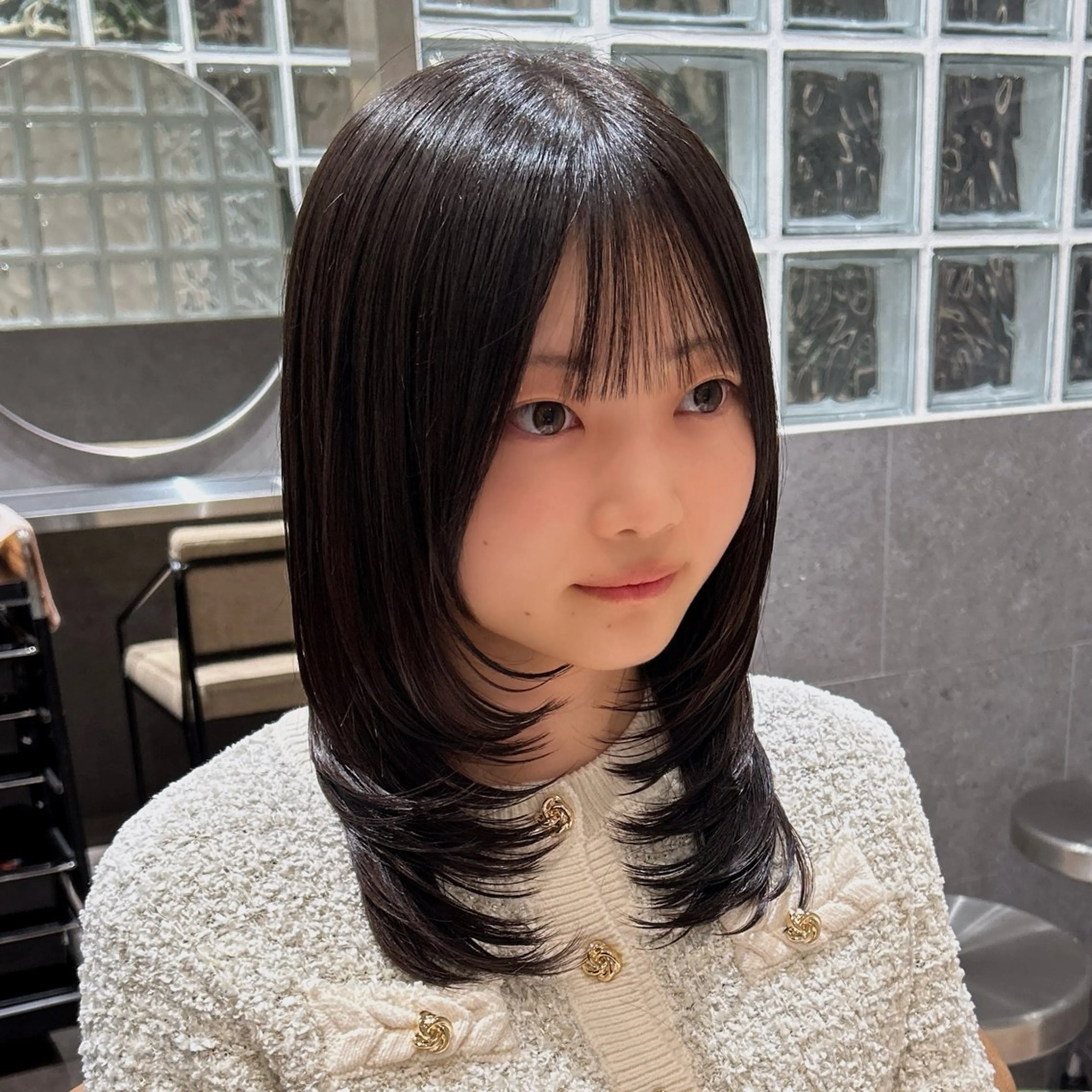 ミディアム ミディアムレイヤー レイヤーカット 🥇KEN /レイヤー/カラーのヘアスタイル