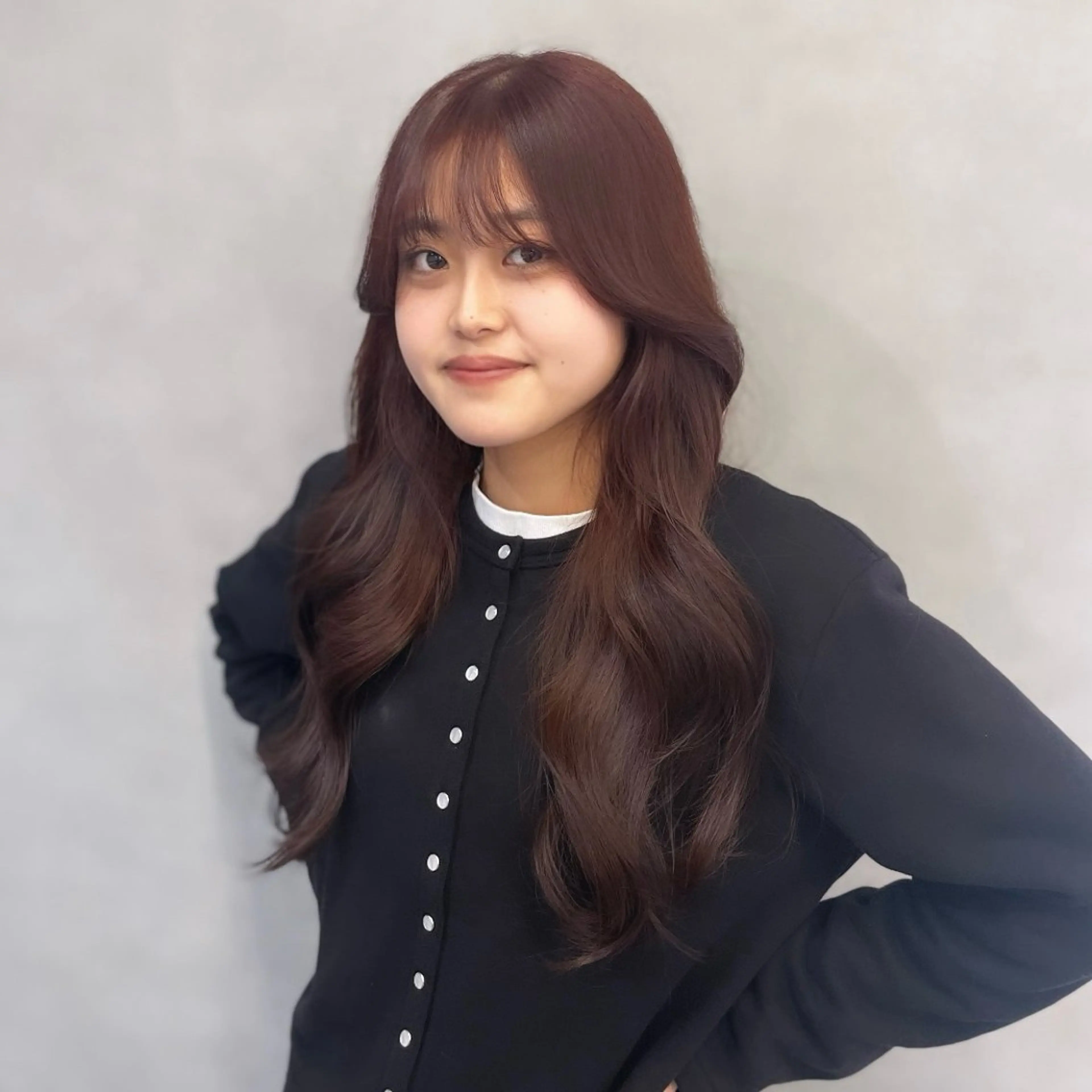 ロング カラー ブラウンカラー レッドカラー レッドブラウン ハイレイヤー 韓国風ヘア カット ヘアカラー Rui/透明感カラー 暖色/レイヤーカットのヘアスタイル