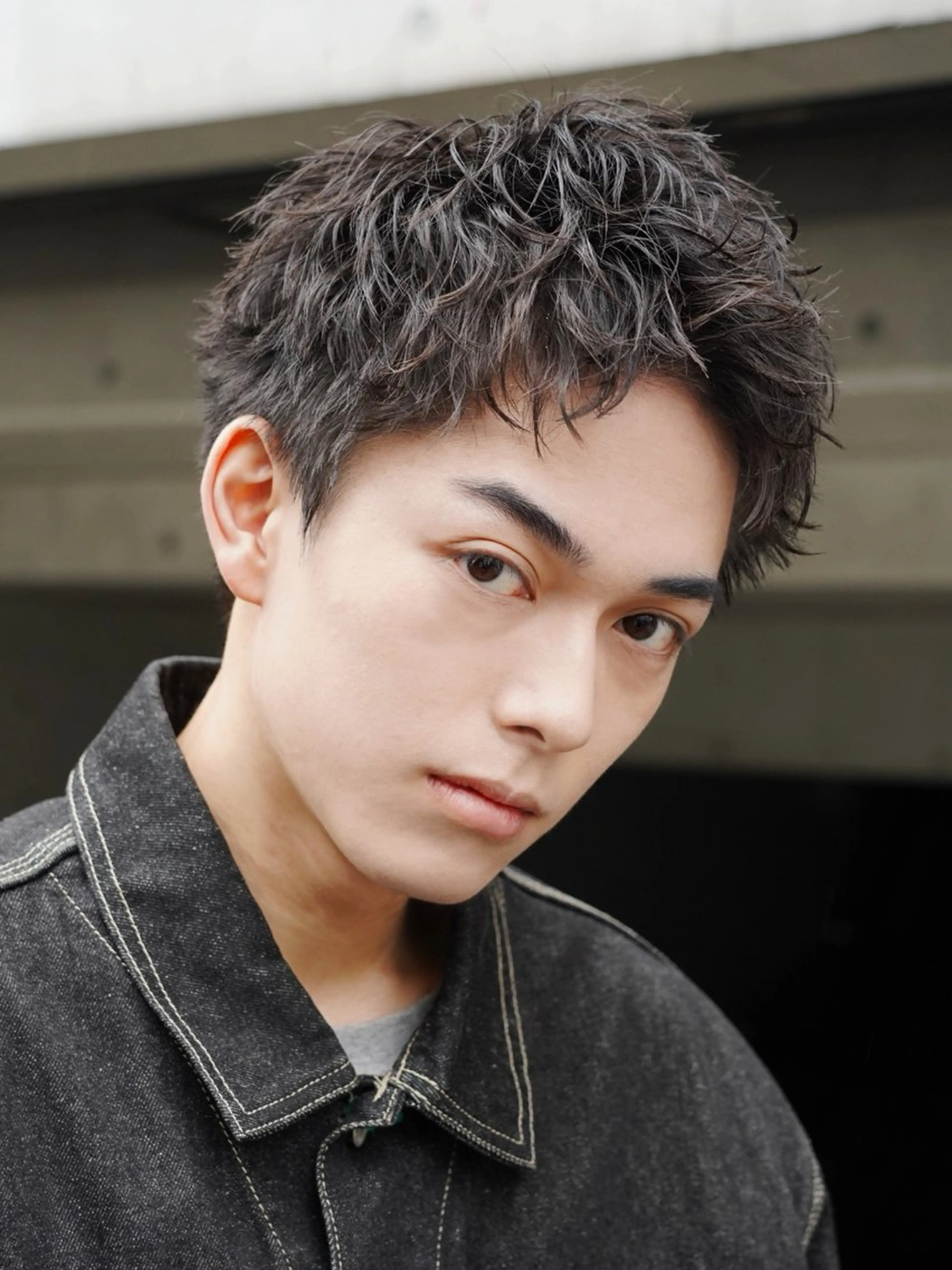 スタイリング3分⁉️スタイル次第で上げ下ろしの2Way🉑ラフに散らすだけ✨バチバチに⚡️キメるも︎︎👍 最強ショートの写真