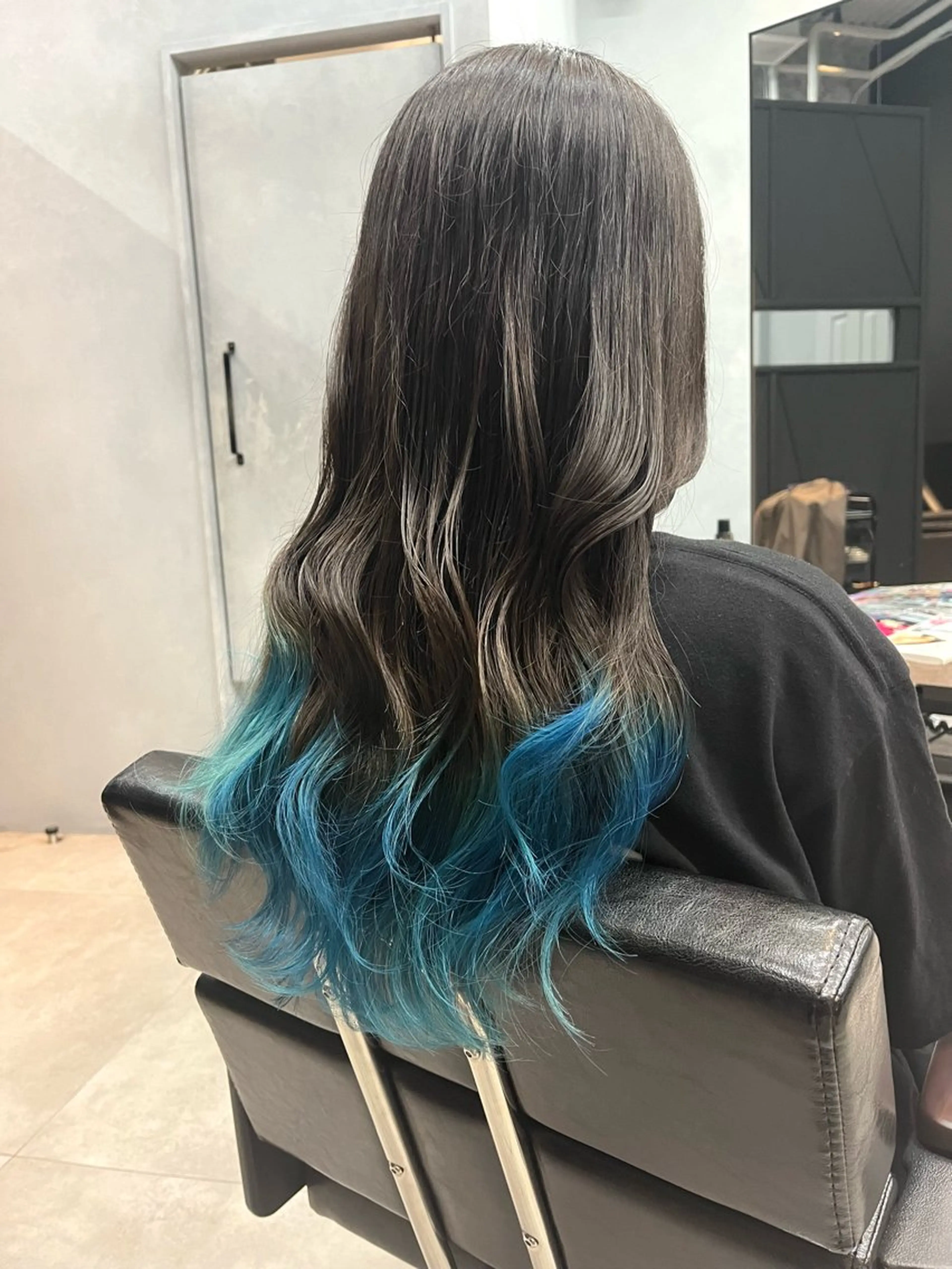 ロング カラー カット ヘアカラー 🎀♥️推しカラー tomoka💜🍭のヘアスタイル