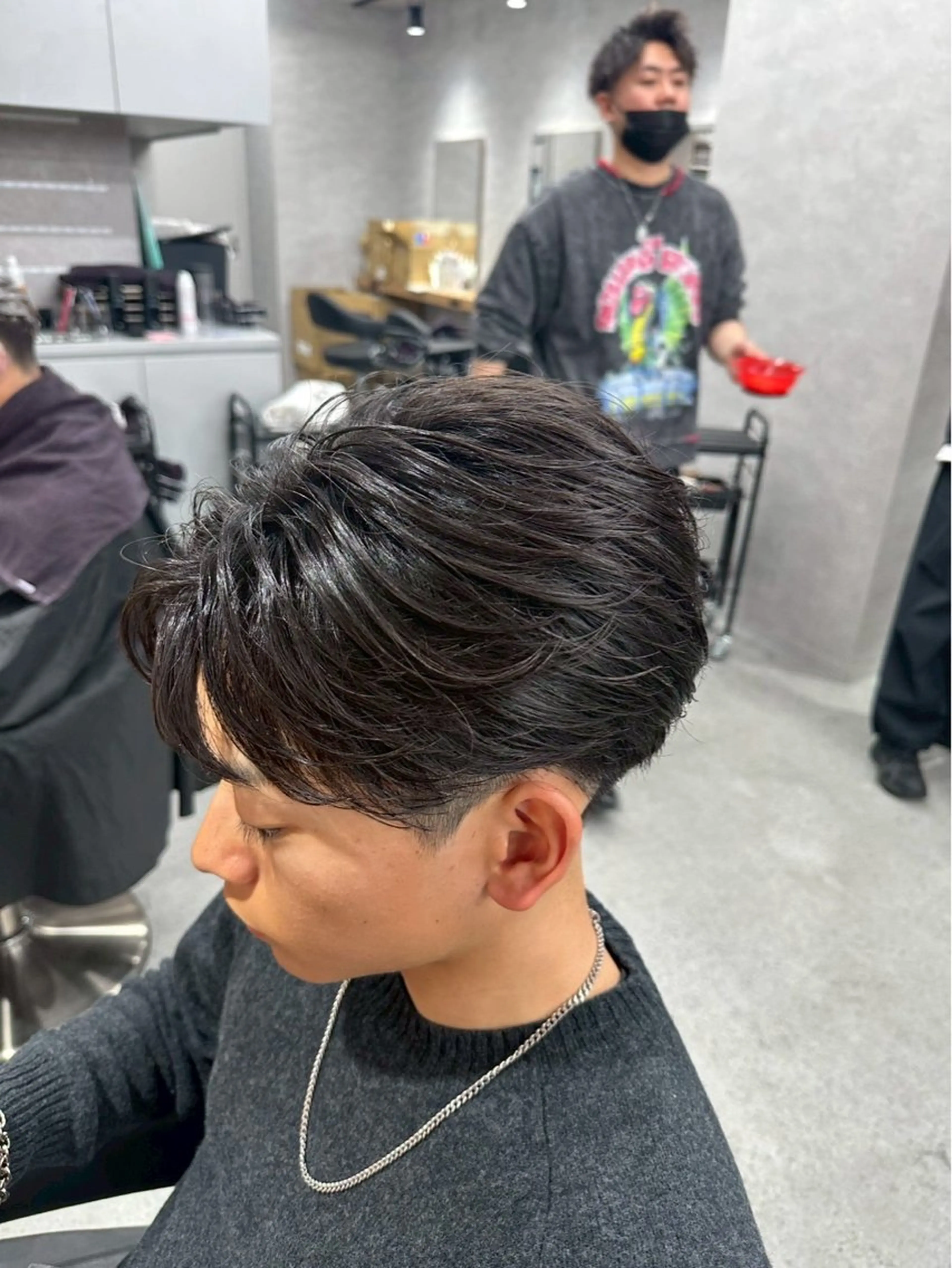 パーマ メンズ センターパート フェザーパーマ メンズハイライト メンズメッシュ マッシュ センターパート/フェ ザー🔥SHUYAのヘアスタイル