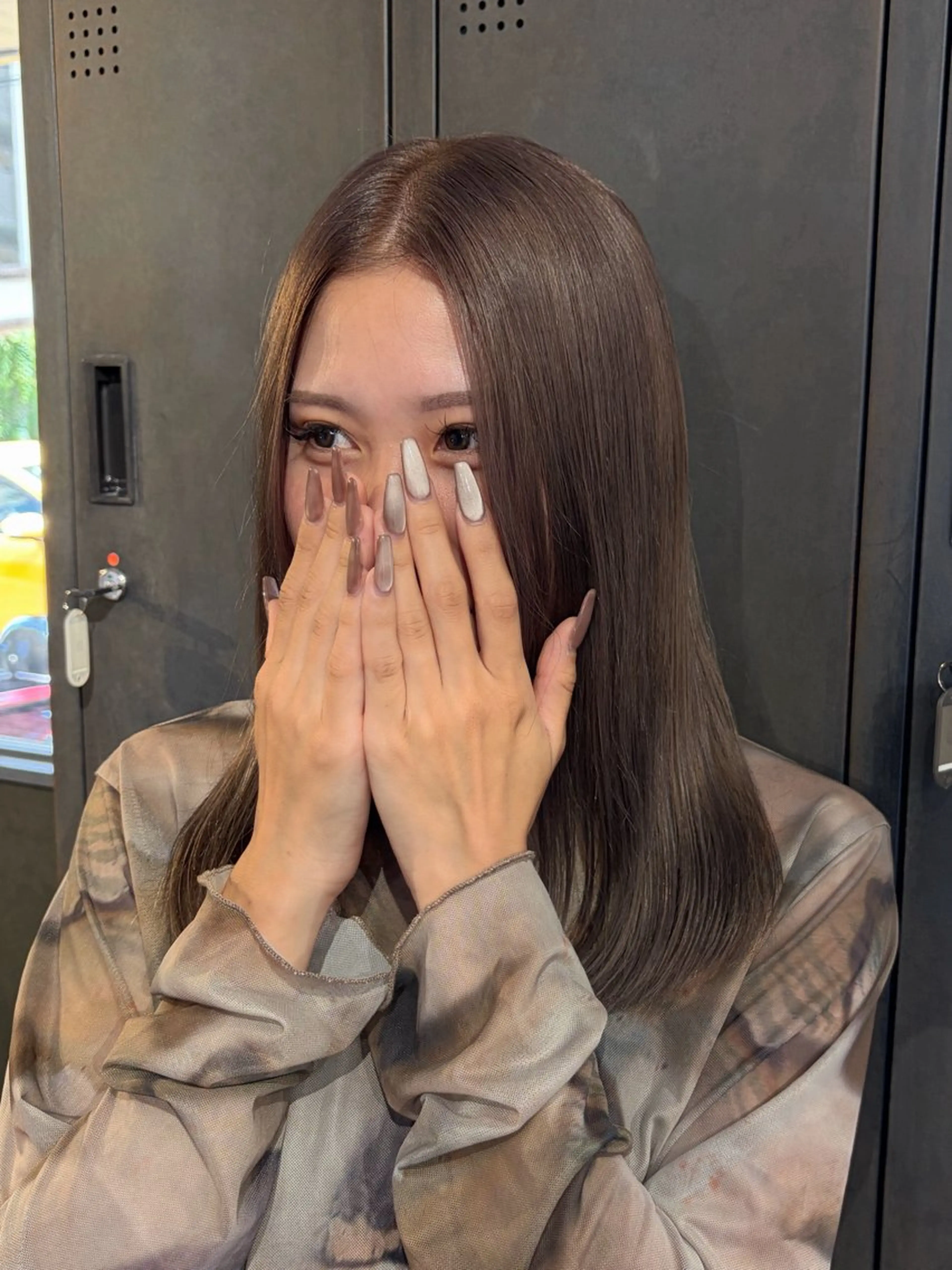 セミロング レイヤーカット ヘアカラー 🐒みき ゆうか🐒のヘアスタイル
