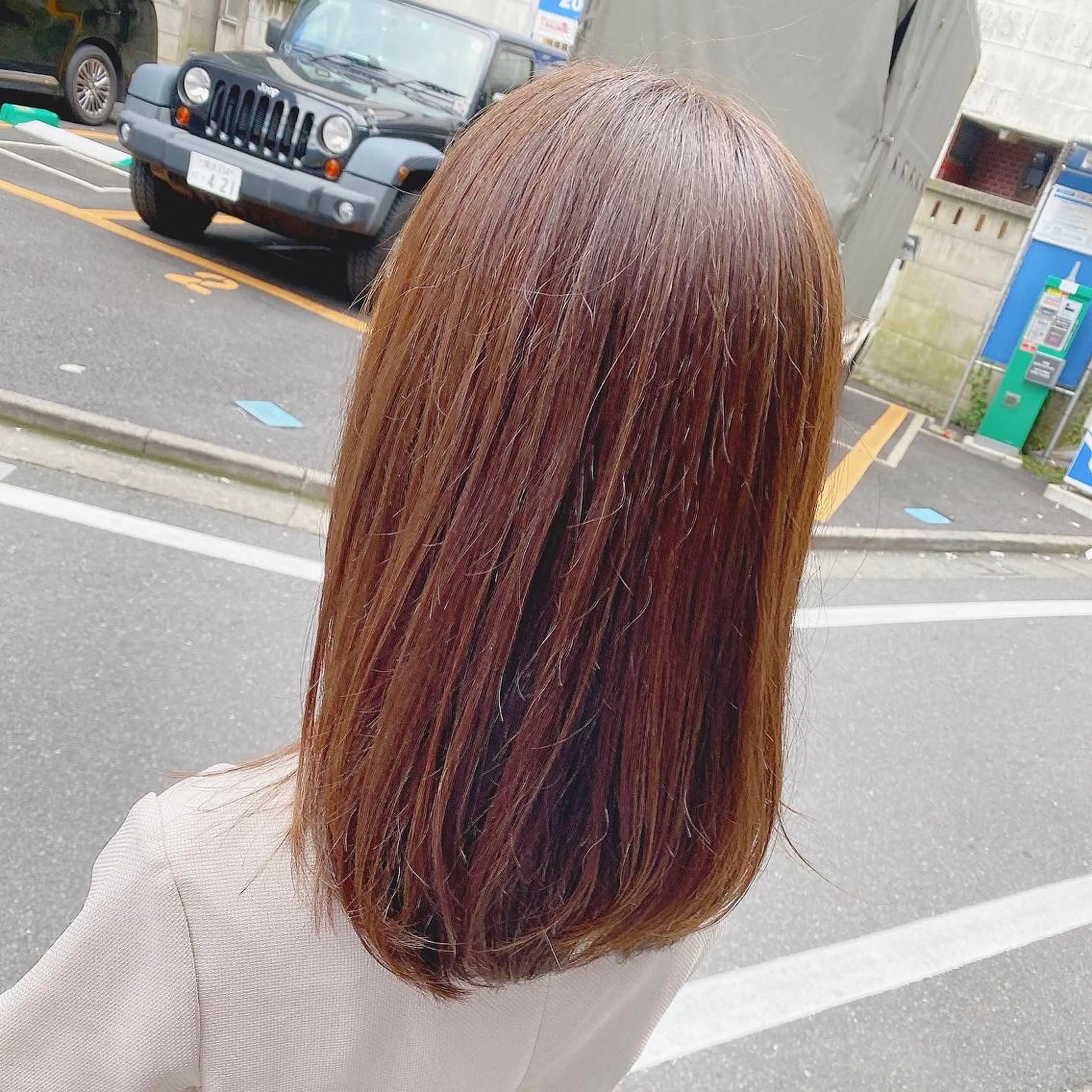 セミロング カラー ブラウンカラー 髪質改善 レイヤーカット ローレイヤー 髪質改善特化 安東駿介のヘアスタイル