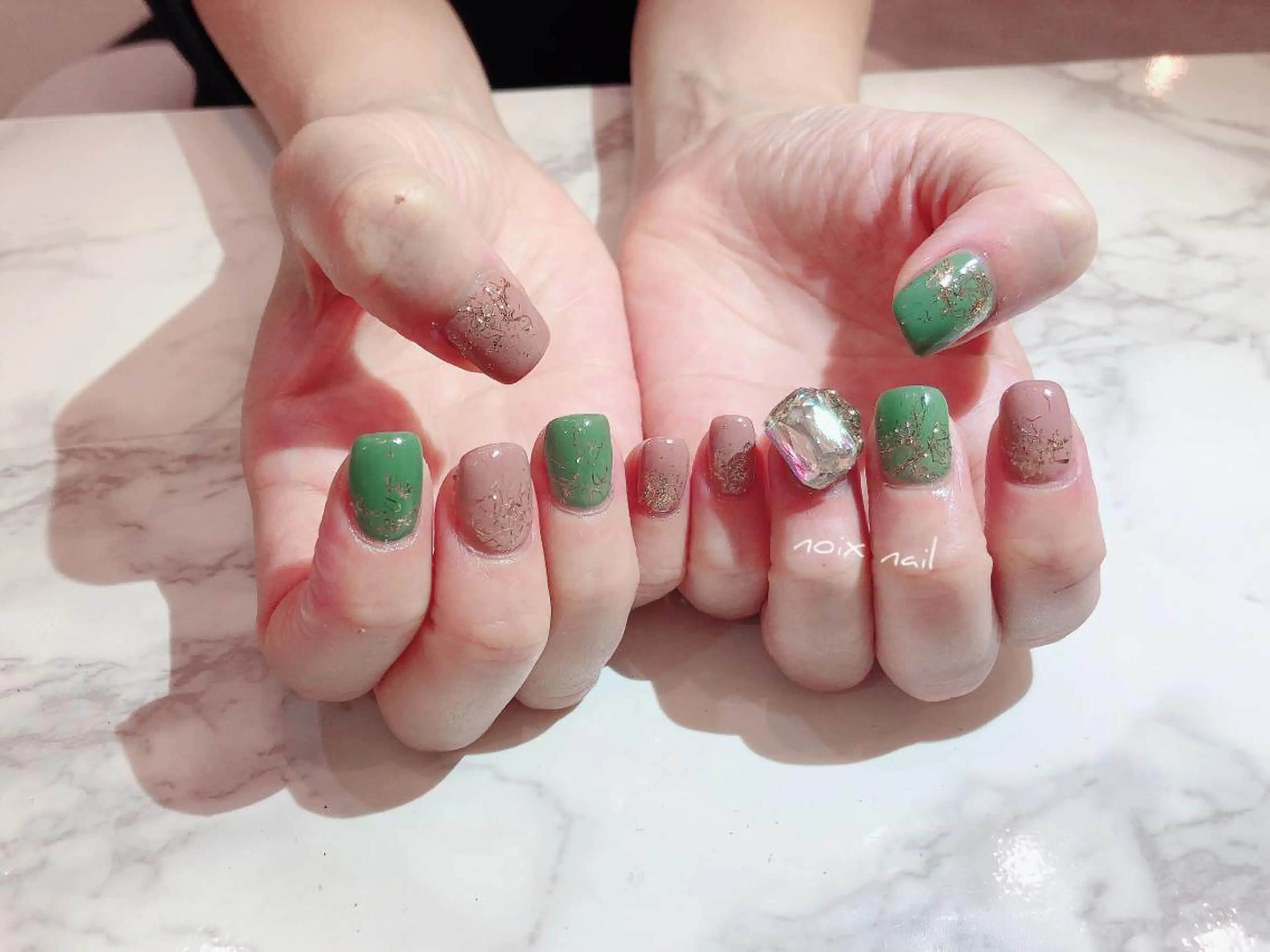 ネイル noix nail &eyeのネイルデザイン