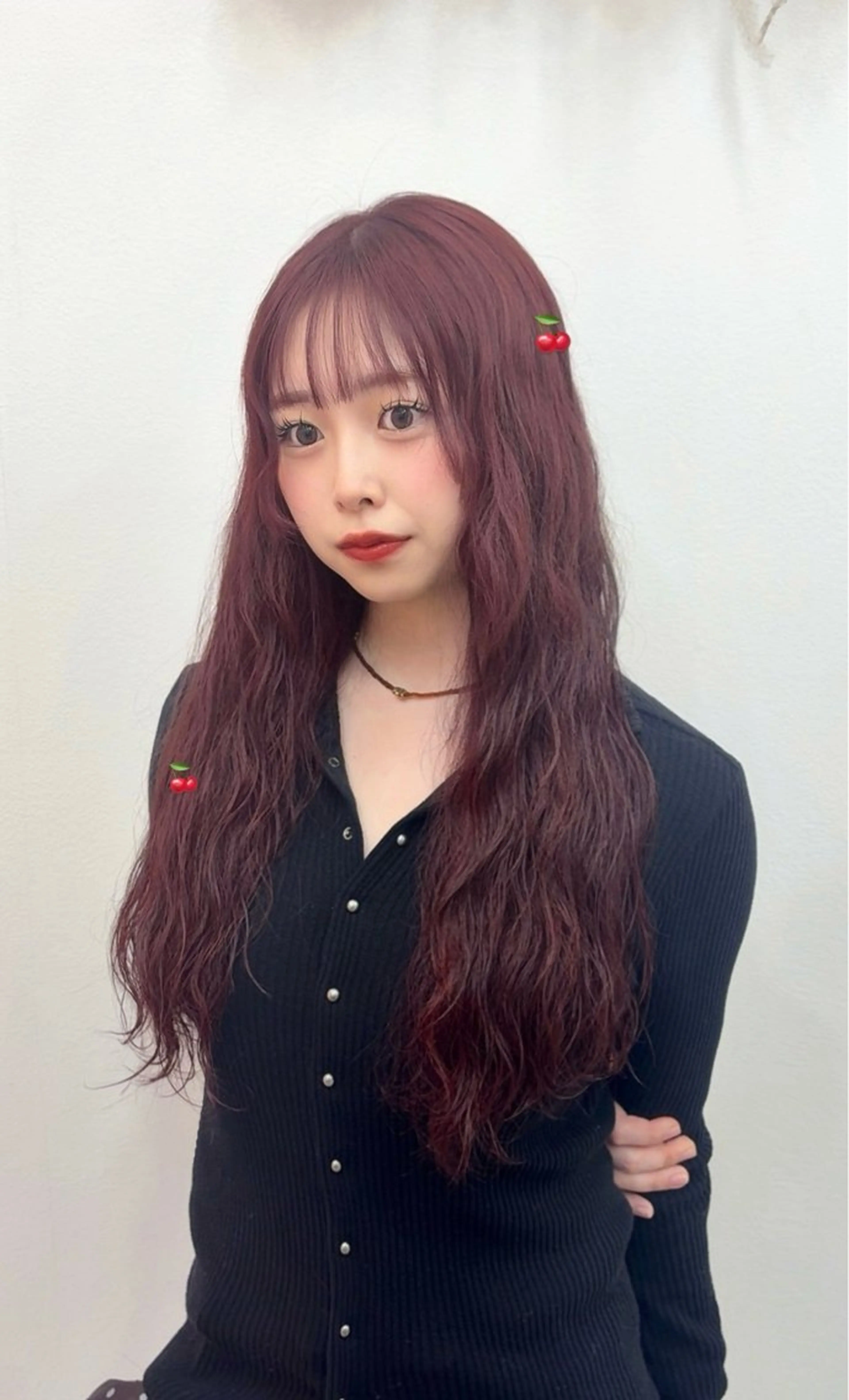 ロング カラー レッドカラー カット ヘアカラー トリートメント マイカ 🤍のヘアスタイル