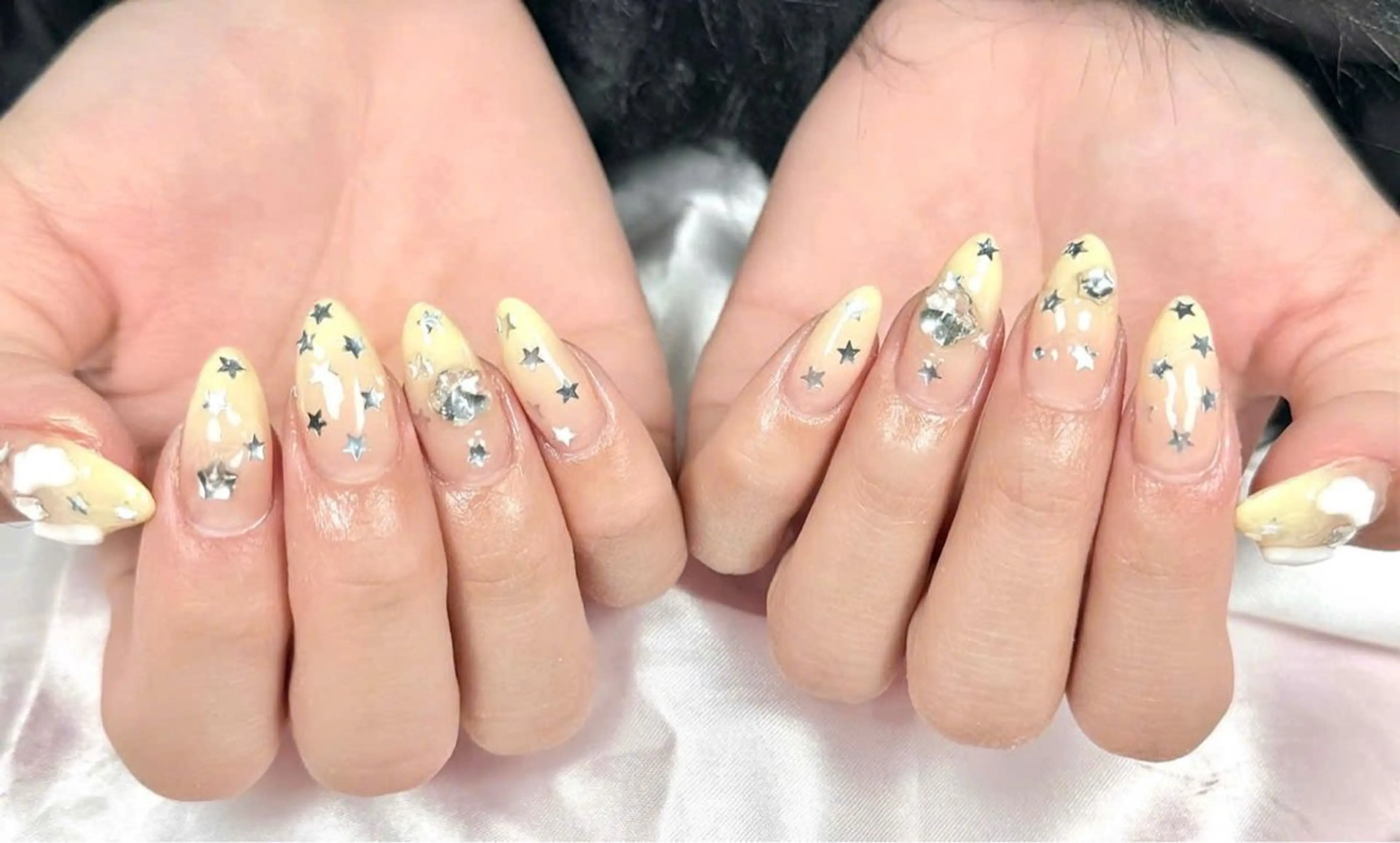 ネイル アートネイル ボルドー フレンチネイル ジェルネイル 氷ネイル・うるうるネイル ハンドネイル Julie Nailsのネイルデザイン