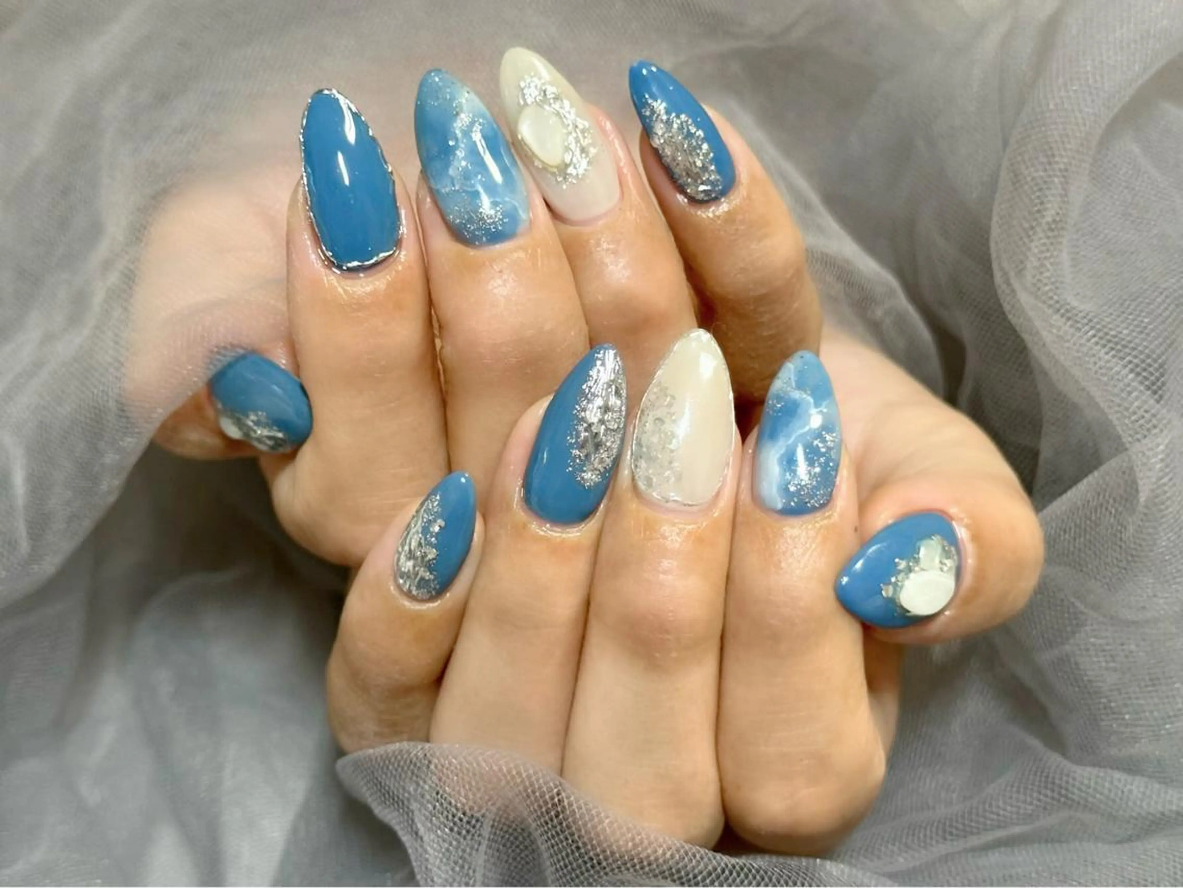 ネイル ブルー ニュアンスネイル ハンドネイル Nail Salon KURELLYのネイルデザイン