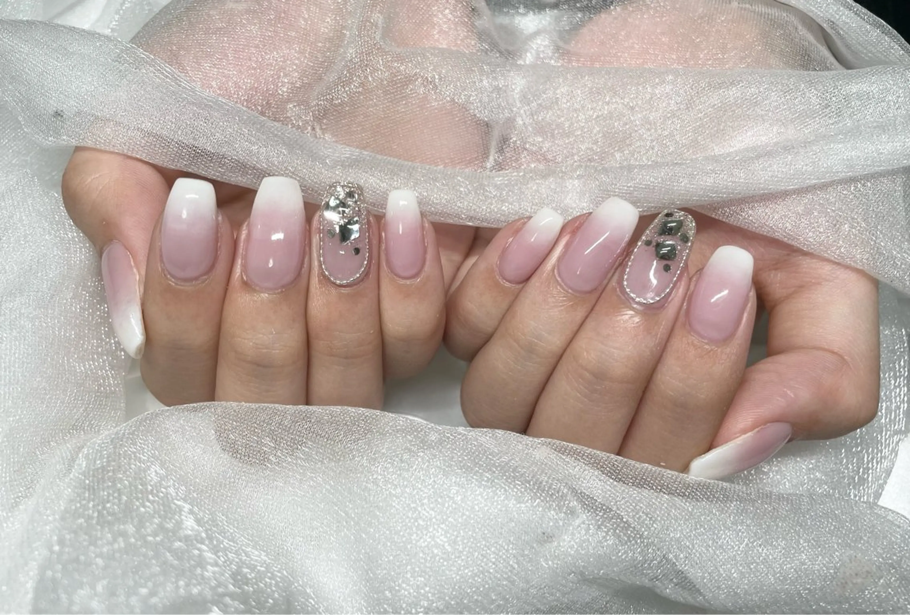 ネイル ハンドネイル Roi〈ロワ〉 Minakoのネイルデザイン