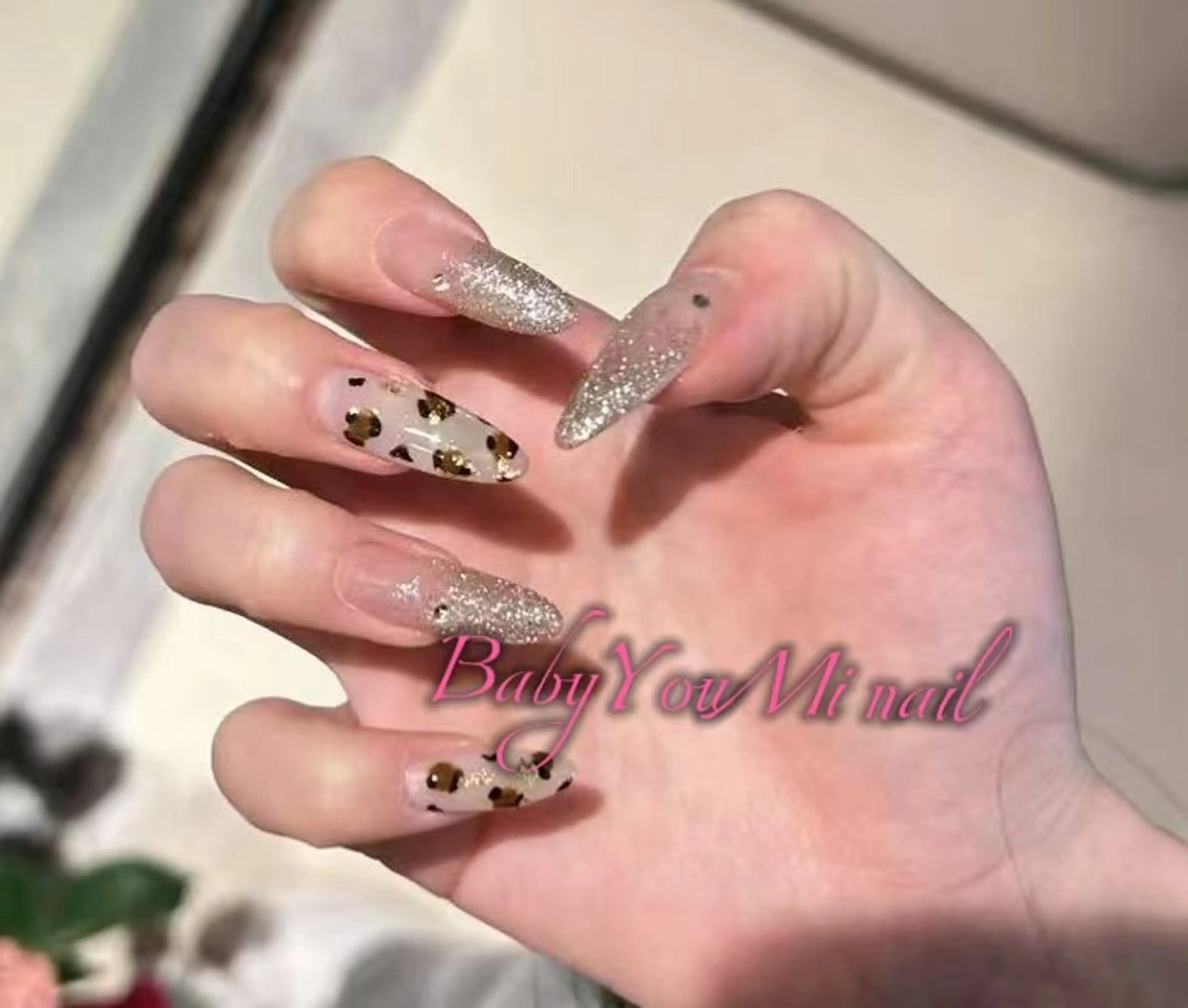 ネイル オーロラネイル フラワーネイル フットネイル フレンチネイル ジェルネイル ハンドネイル BabyYouMi nailのネイルデザイン