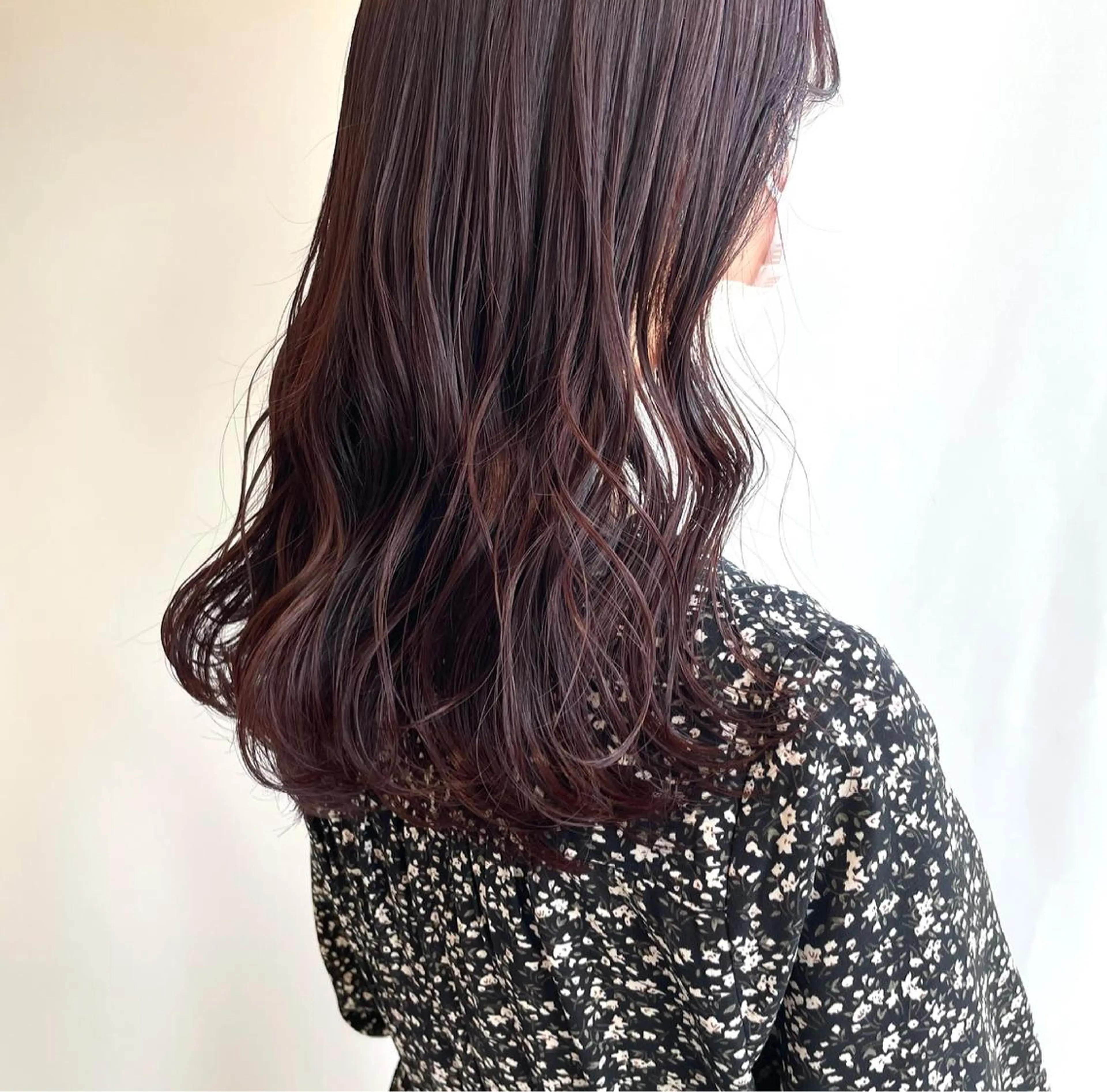ロング カラー カット ヘアカラー トリートメント 山口 莉奈のヘアスタイル