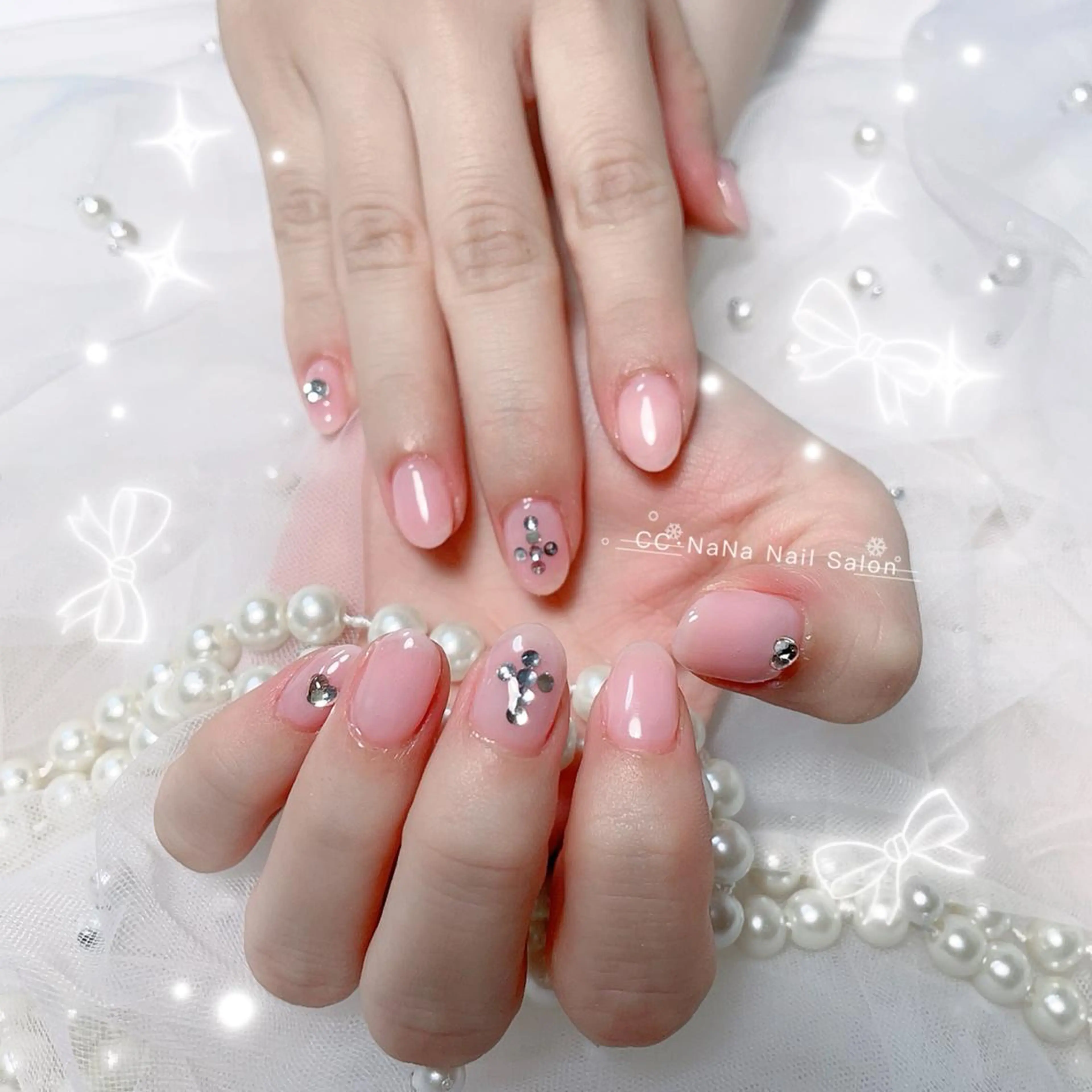 ネイル チークネイル フラッシュネイル ジェルネイル ハート キラキラネイル ハンドネイル 💎CC・NaNa 韓国風ネイル🌙Cのネイルデザイン