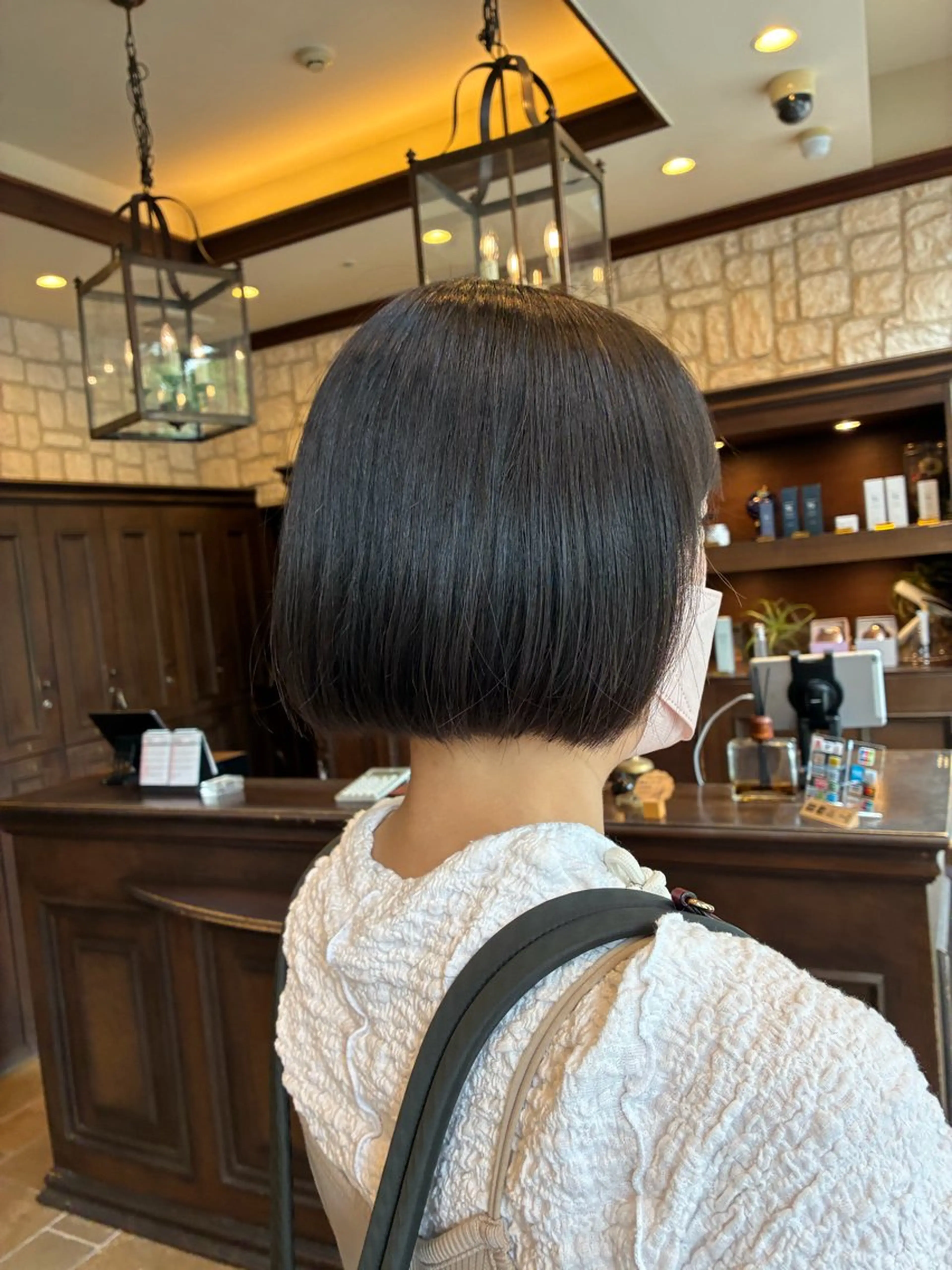 ミディアム ボブ 縮毛矯正／艶カラー アオキタイキのヘアスタイル