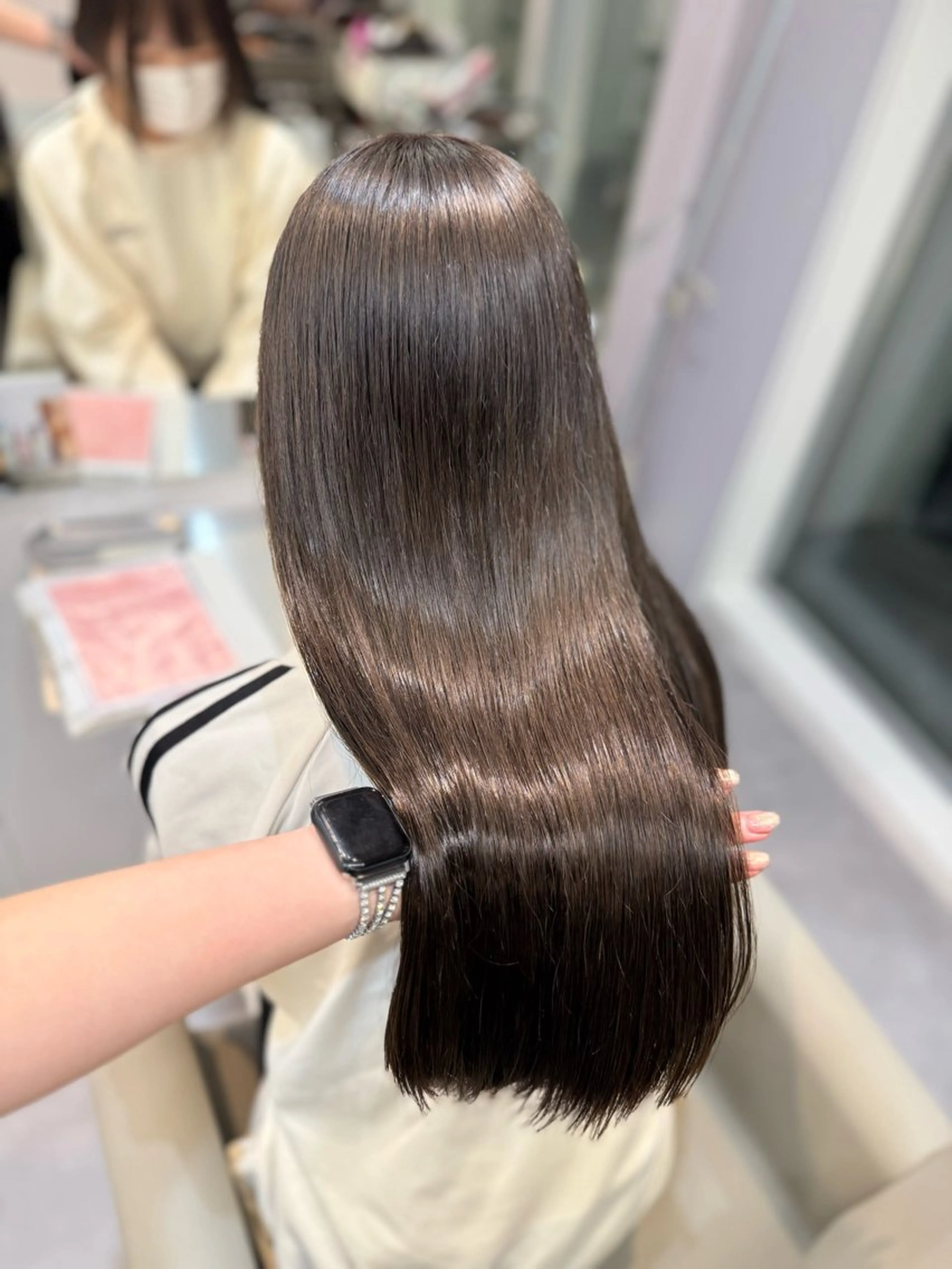 ロング カラー amane໒꒱うる艶 ブリーチ透明感カラーのヘアスタイル