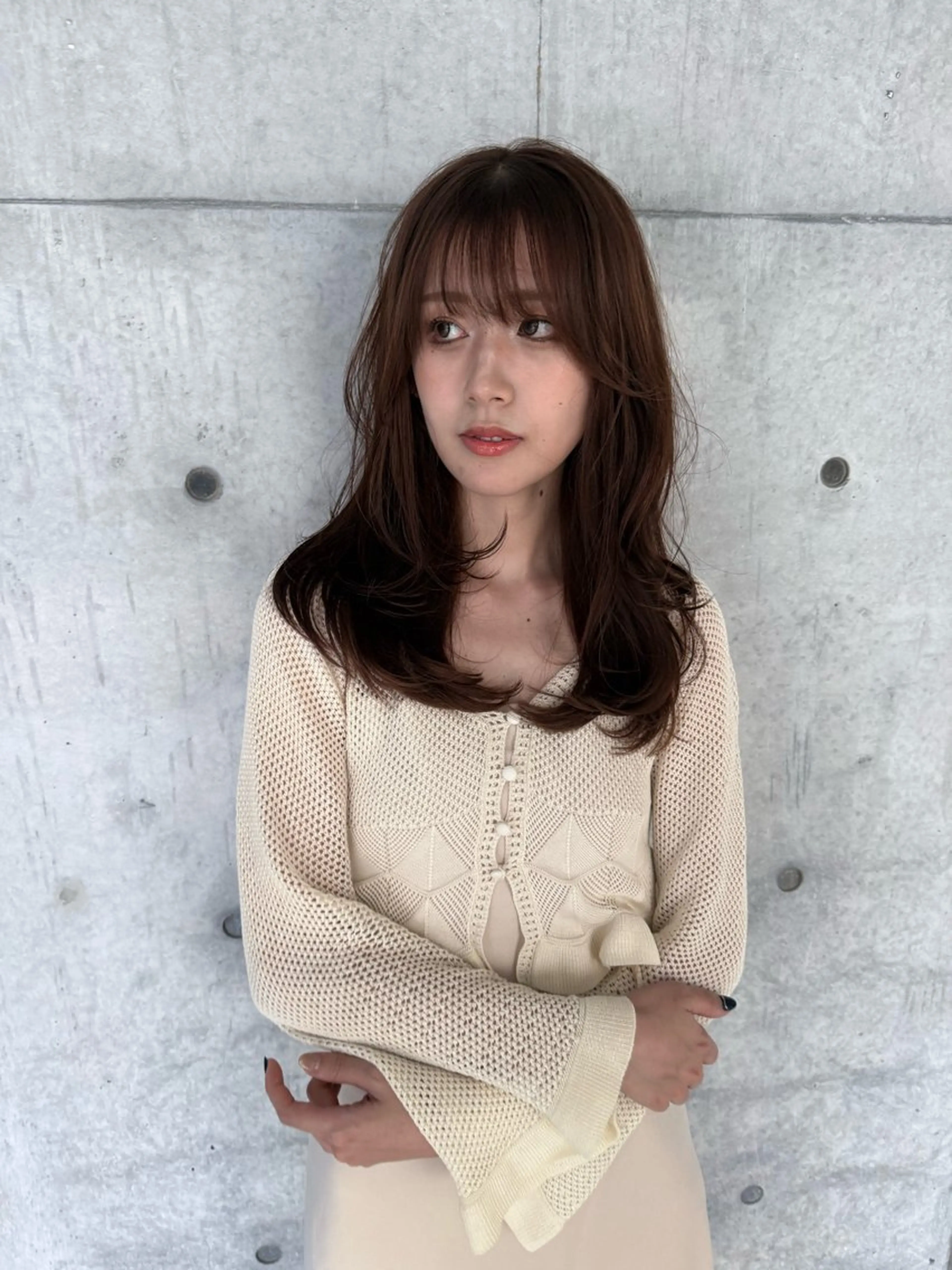 ロング カラー ロングレイヤー アッシュ ベージュカラー ブリーチ 透明感カラー カット ヘアカラー トリートメント 誰より丁寧なカット/ 小林輝/レイヤーのヘアスタイル