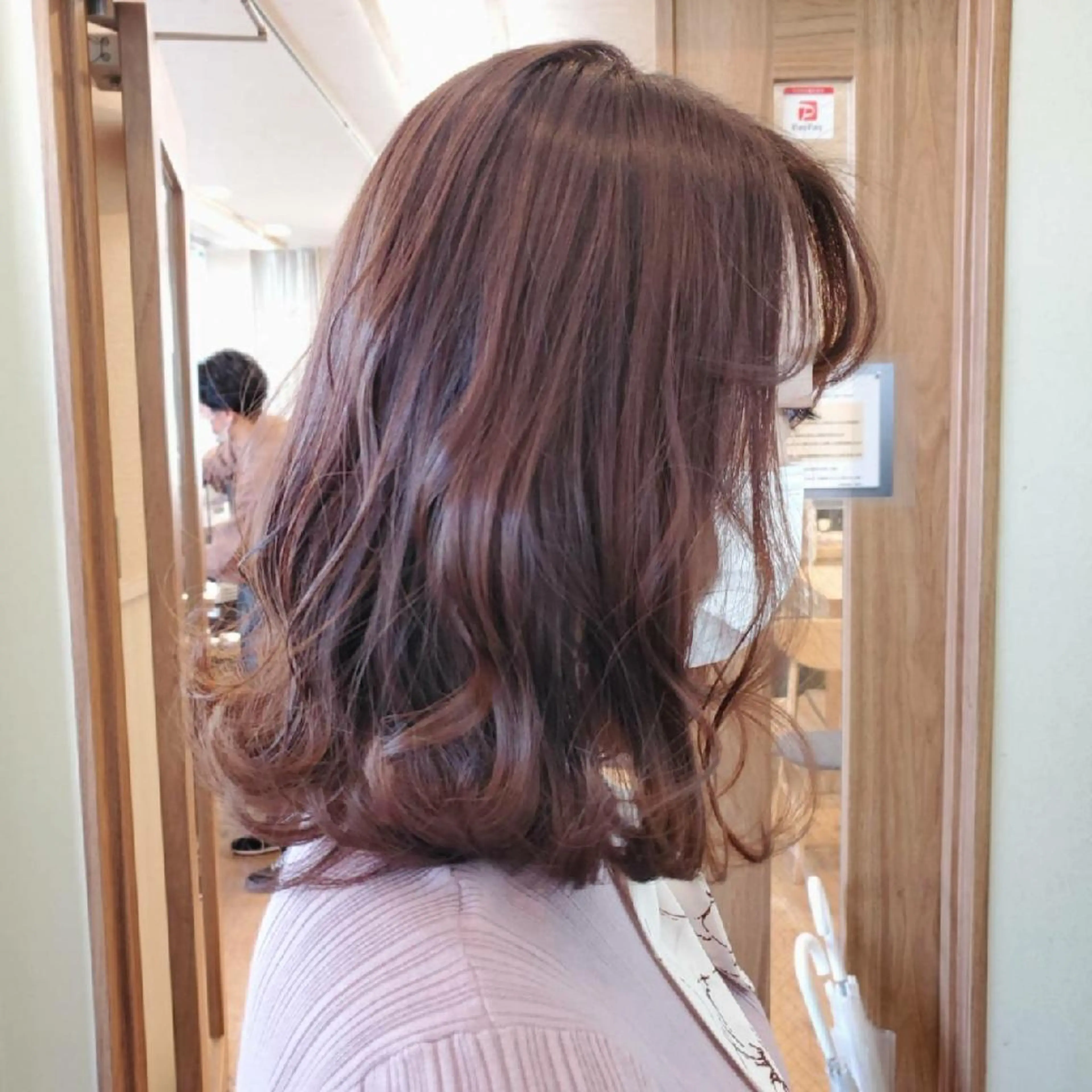 ミディアム カラー ヘアアレンジ 透明感カラー ピンクカラー ヘアカラー トリートメント TriumpH天王寺 Makoのヘアスタイル