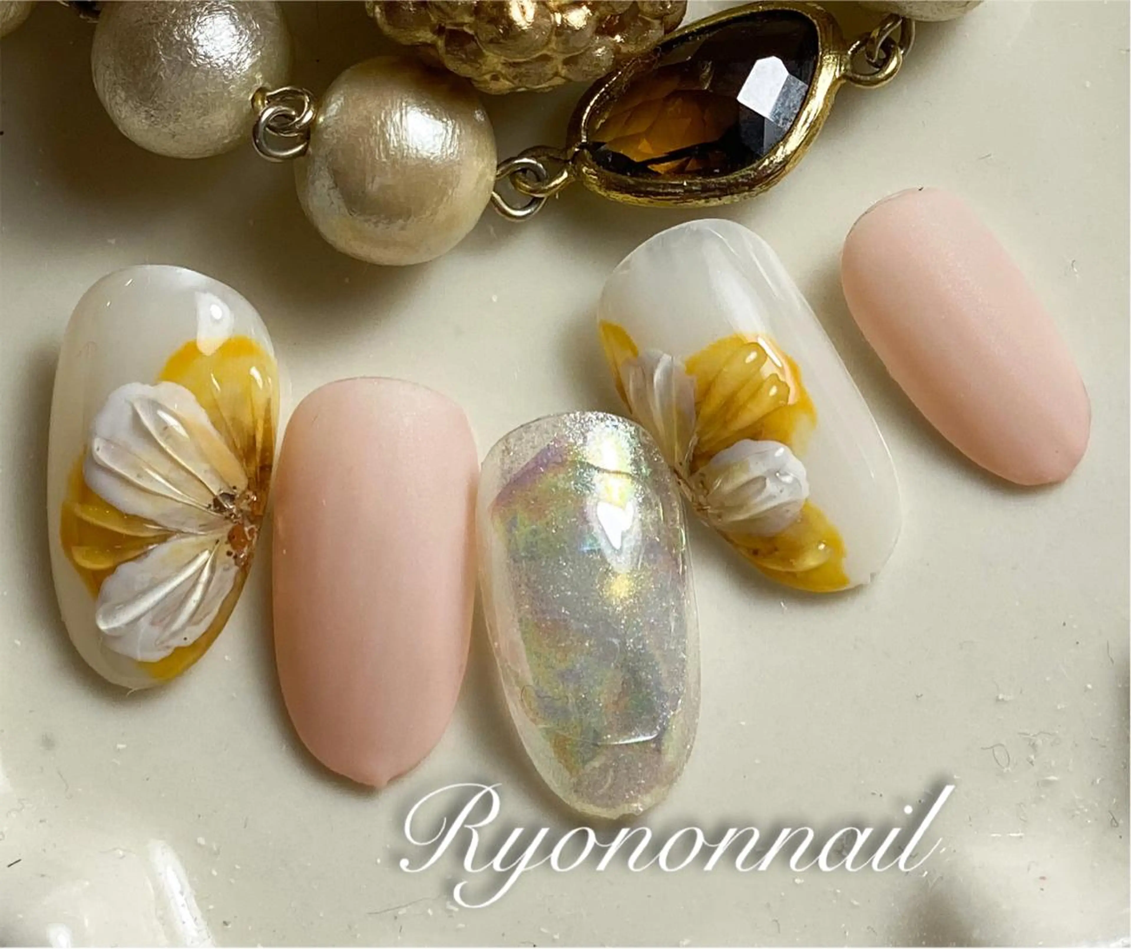 ネイル Ryononnail 上谷典子のネイルデザイン