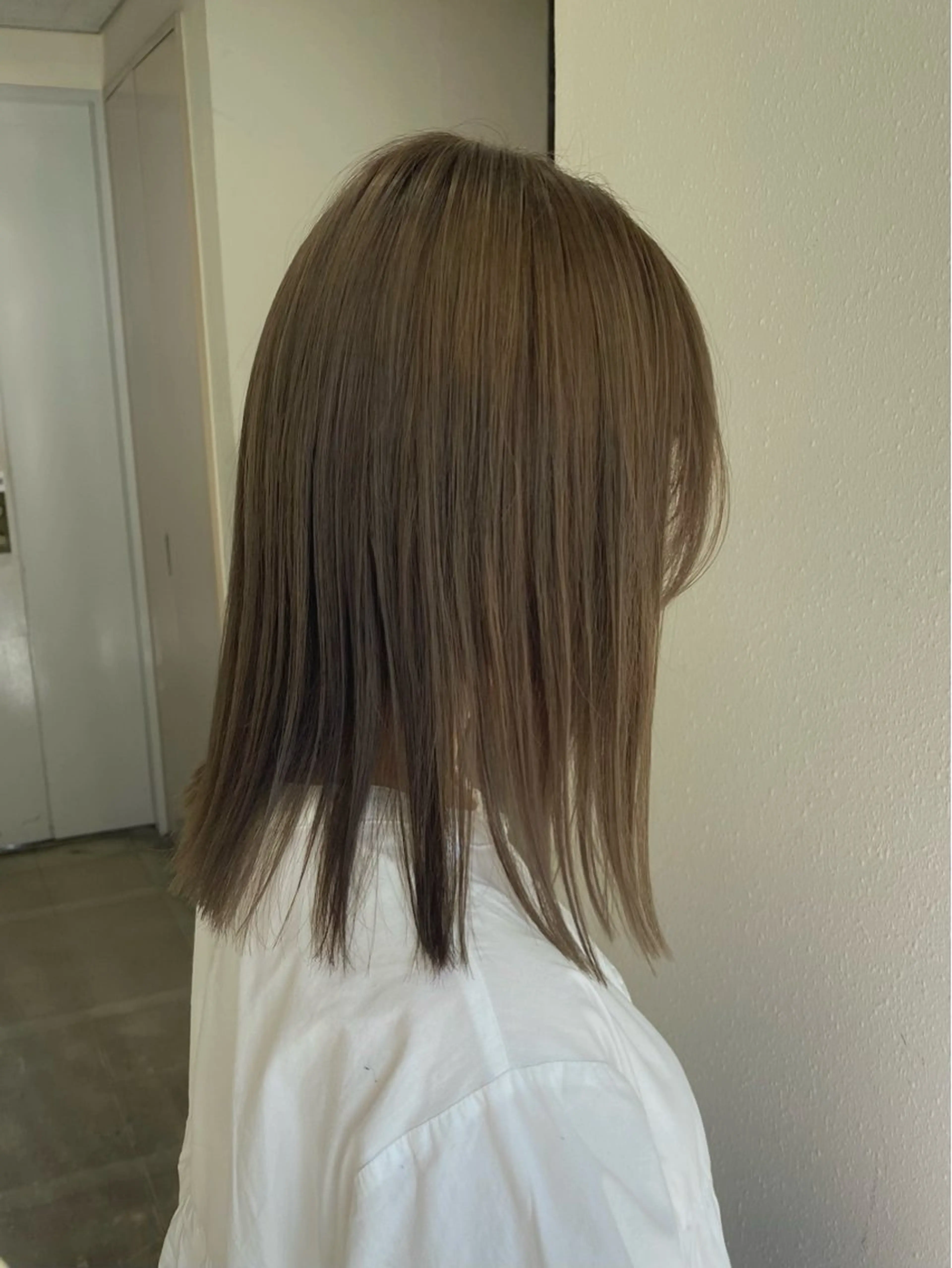 ミディアム カラー カット ヘアカラー トリートメント くすみカラー / 肌馴染み/ 花房佑夏のヘアスタイル