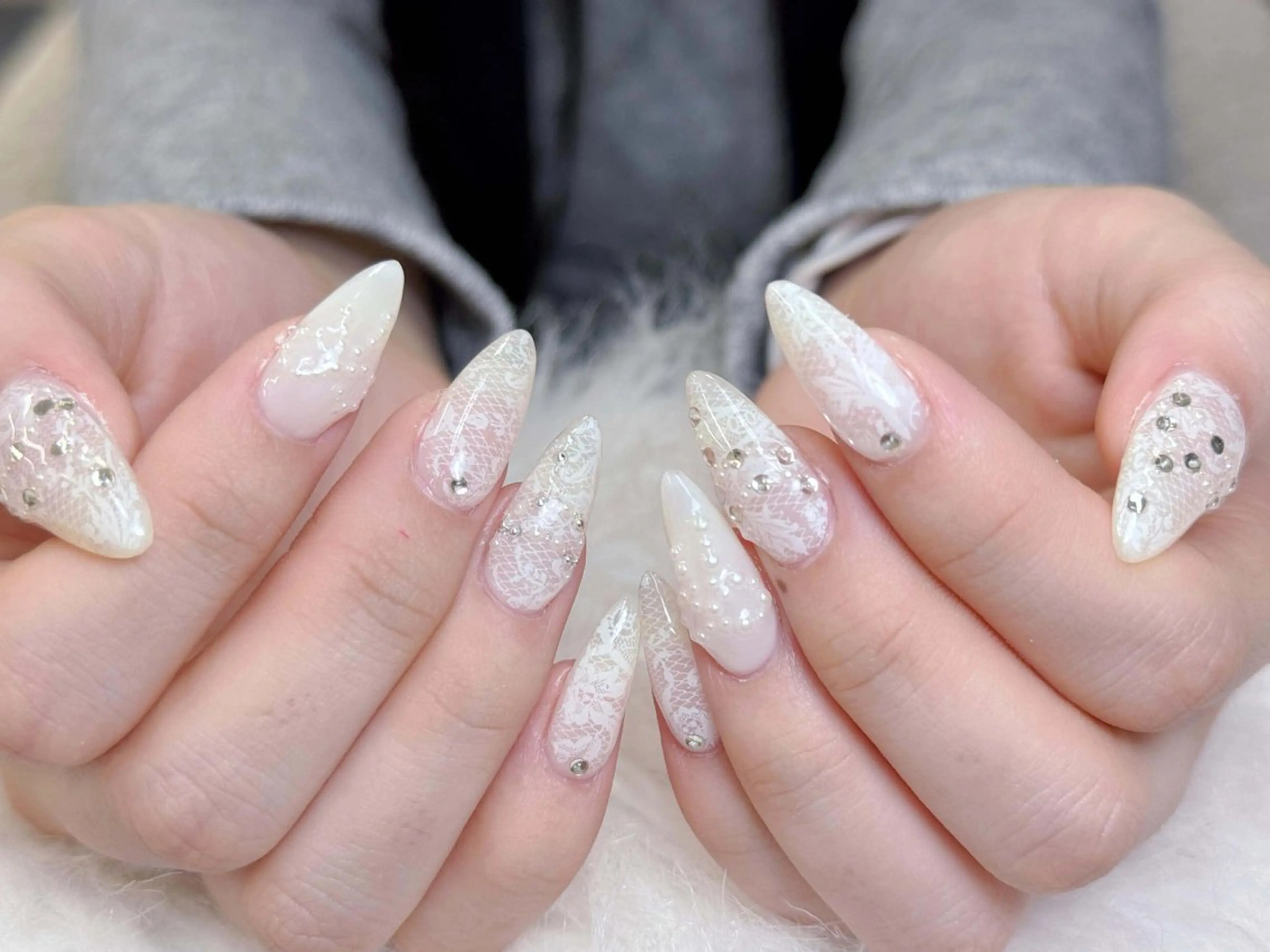 ネイル アートネイル 成人式 ジェルネイル ニュアンスネイル 夏ネイル ハンドネイル Nie Nail Shinokuboのネイルデザイン