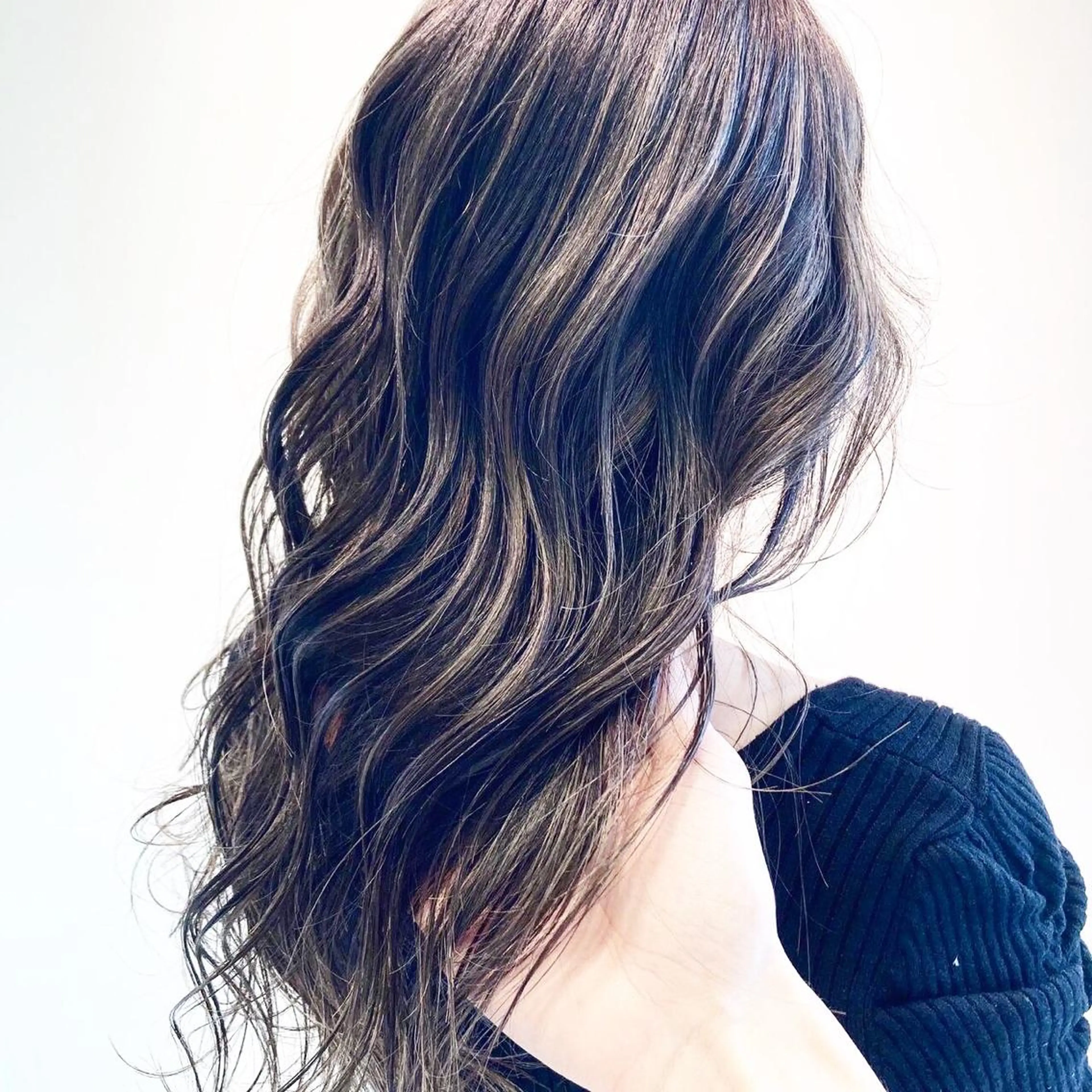 セミロング EARTH長岡 🌼渡辺まい🌼のヘアスタイル