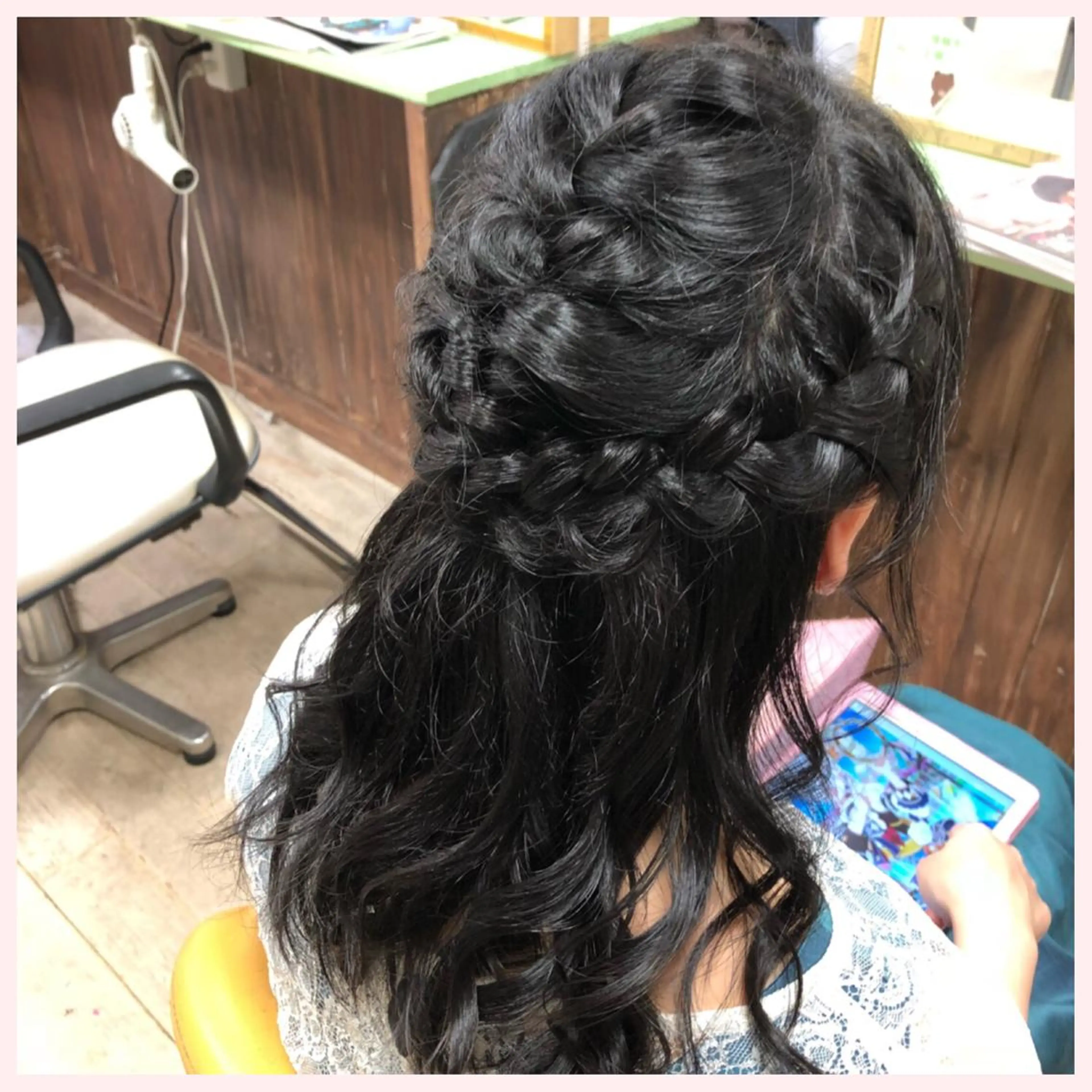 ロング ヘアセット みやもと まなみのヘアスタイル