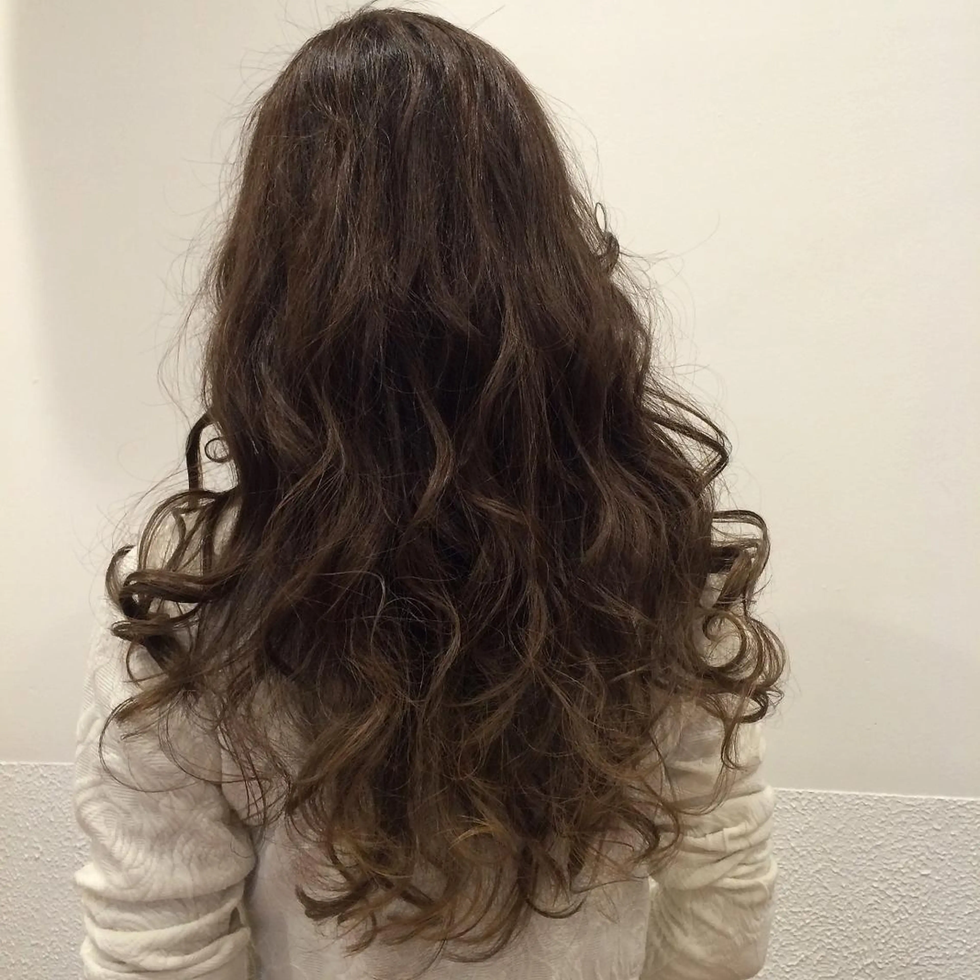 ロング ヘアカラー 今村 健嗣のヘアスタイル