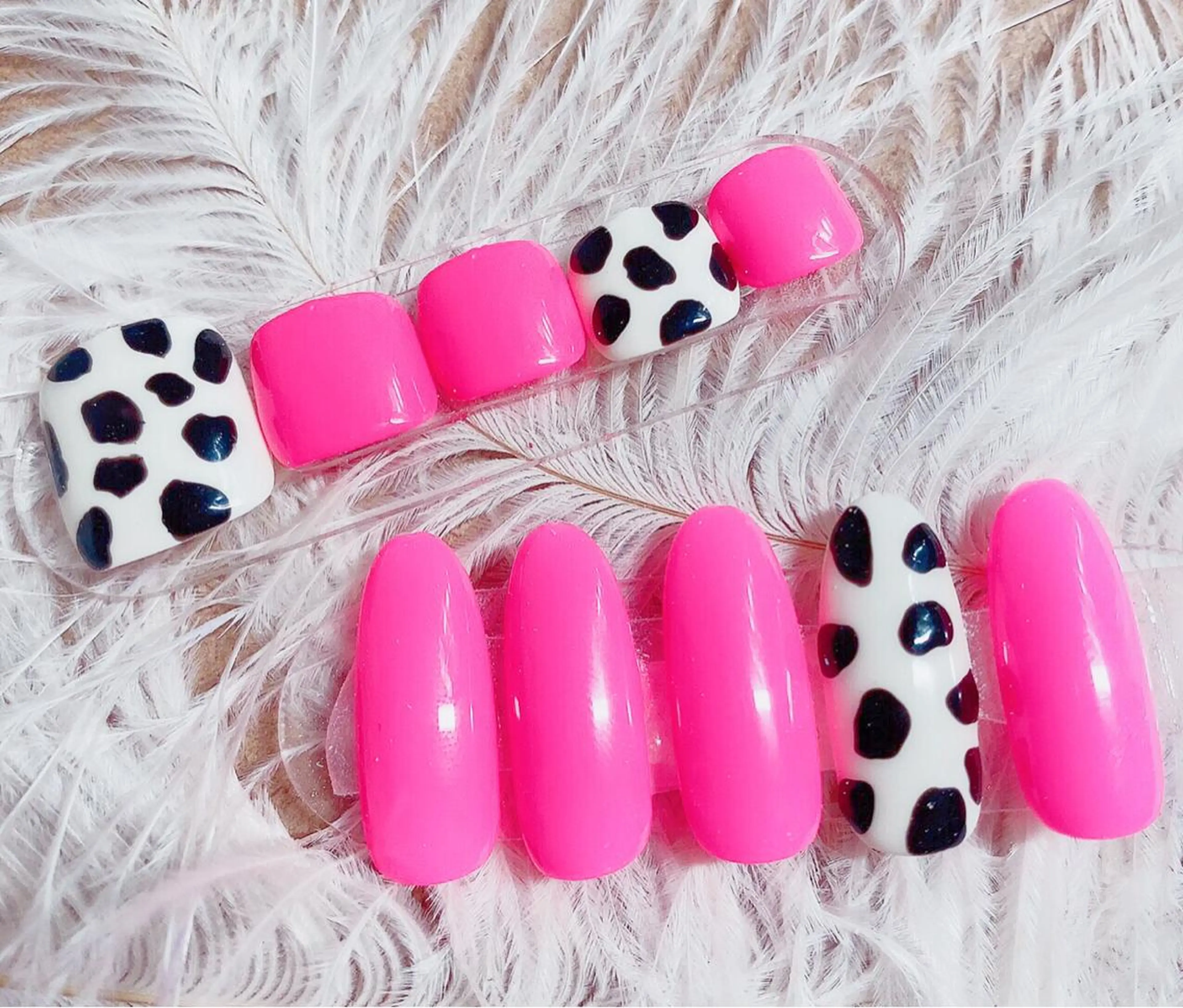 ネイル ハンドネイル フットネイル マジック ミラーのネイルデザイン