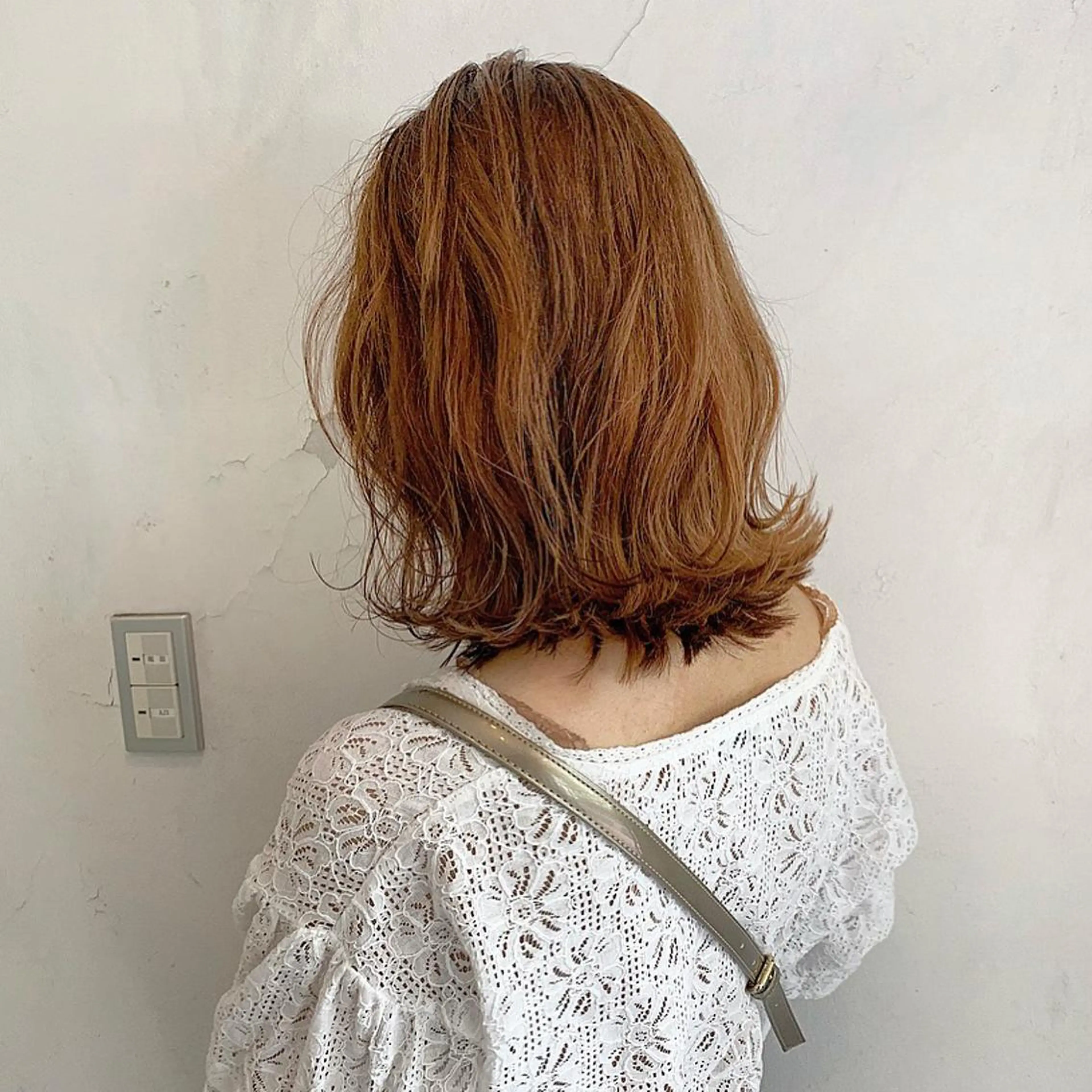 ミディアム カラー アプリコットブラウン ベージュカラー ブリーチ ブラウンカラー 似合わせカットカラー ♡佐藤捺美のヘアスタイル