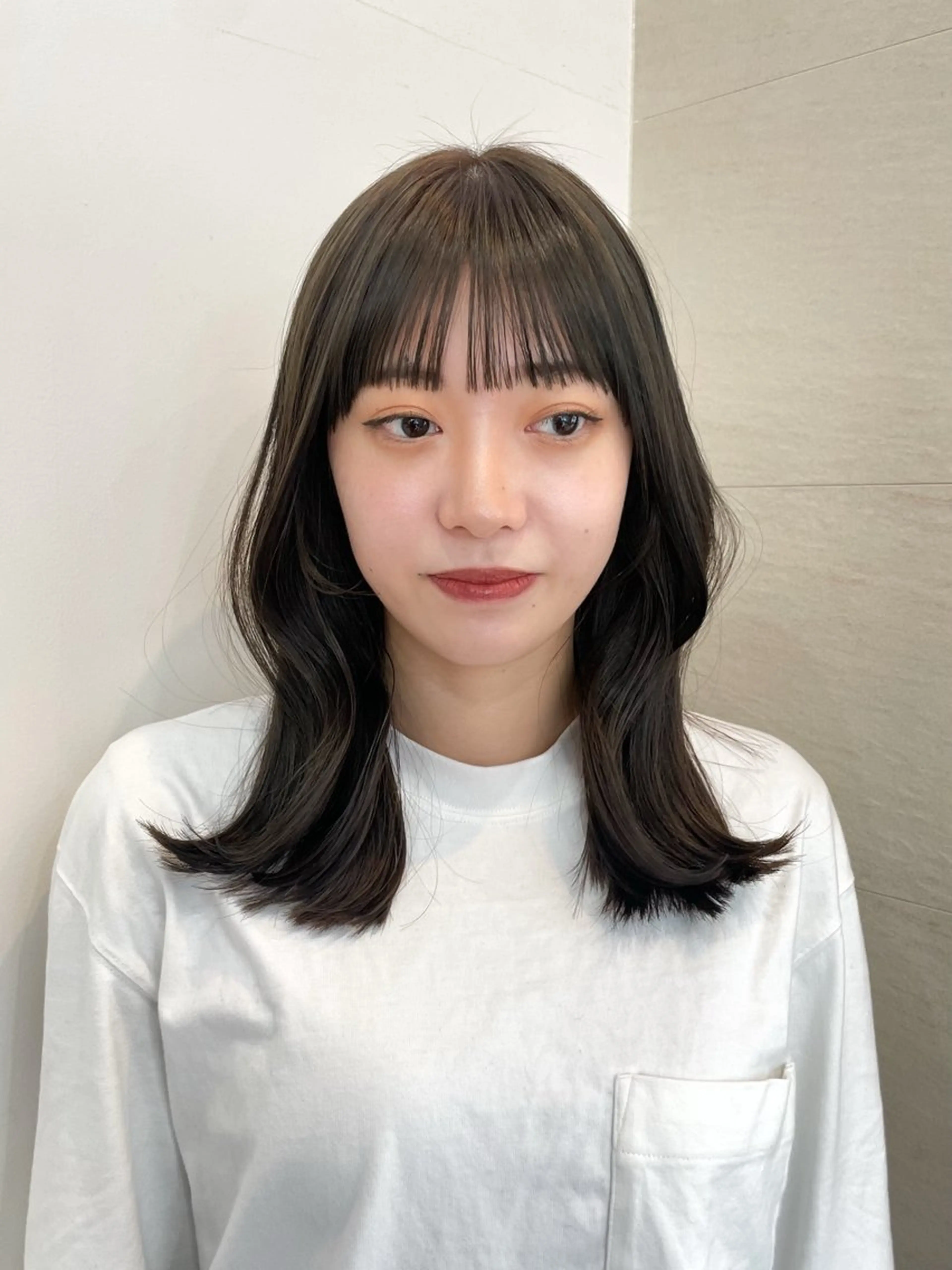 ミディアム カット ヘアカラー トリートメント 似合わせ/ベージュ /レイヤー/りほ🤍のヘアスタイル