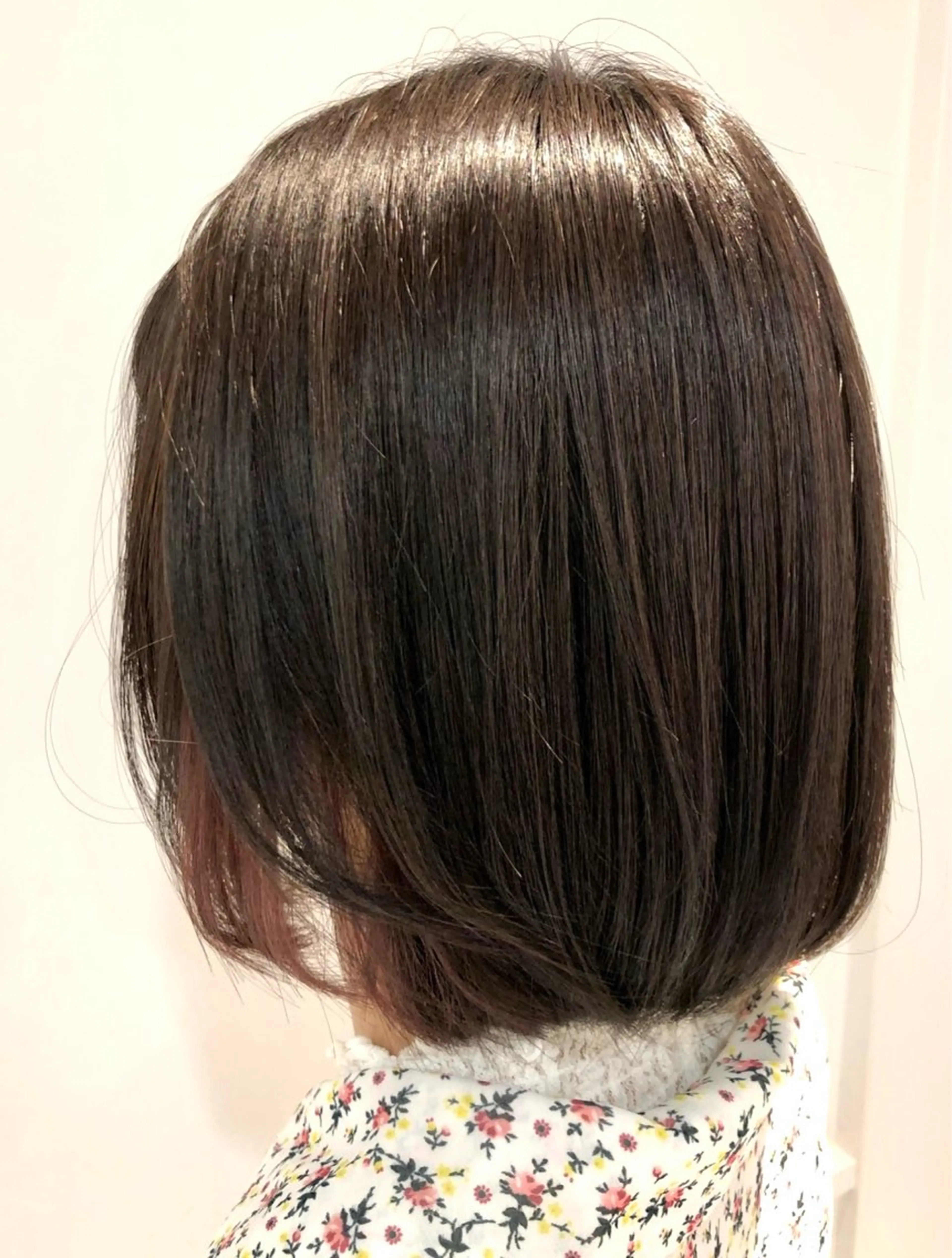 ミディアム 酸性ストレート 酸性ストレート特化× 艶髪師/及川のヘアスタイル