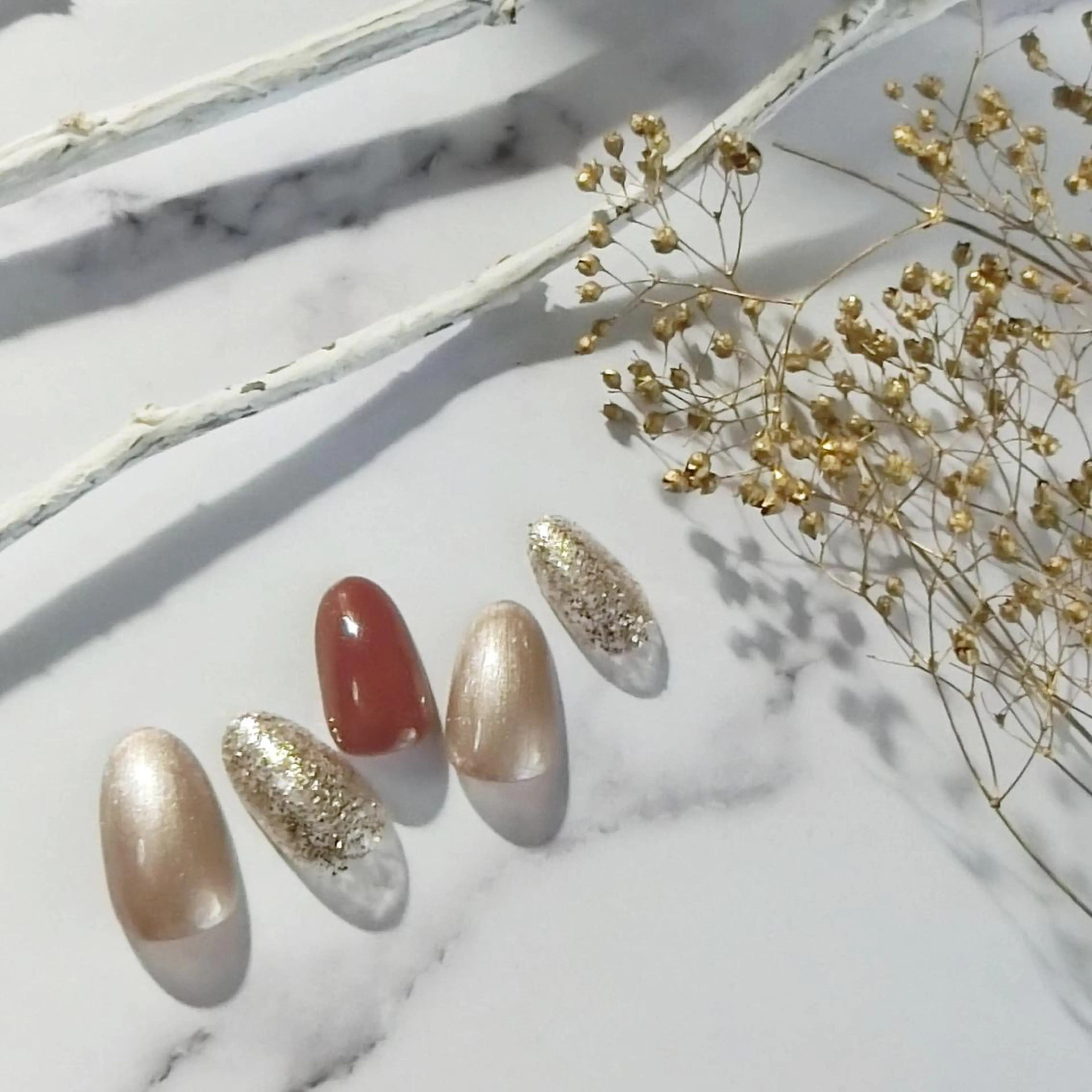 ネイル 神戸駅ネイルサロン PE NAILSのネイルデザイン