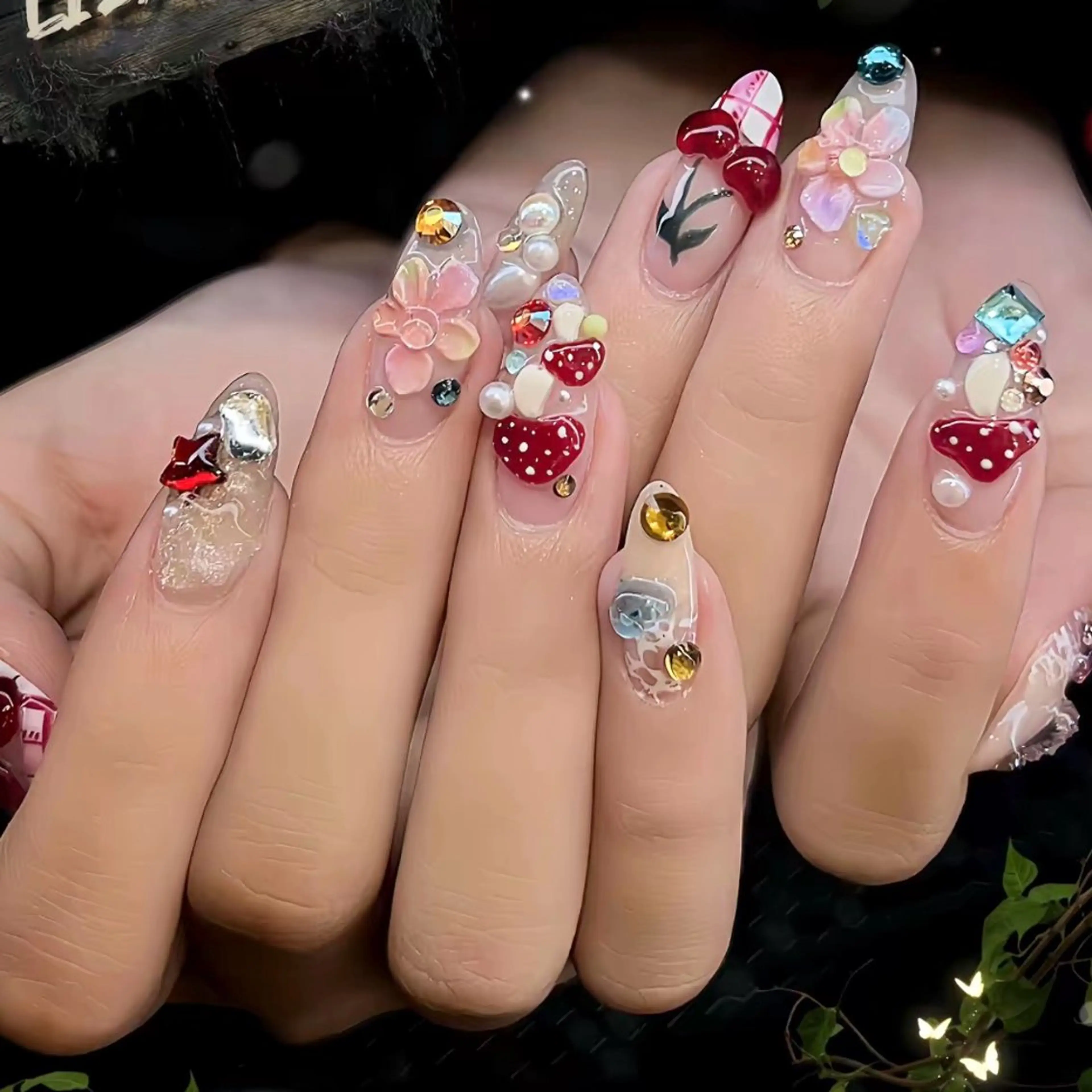 ネイル アートネイル 長さ出し キラキラネイル ワンホンネイル ハンドネイル ハンドケア Panda chan Novaのネイルデザイン