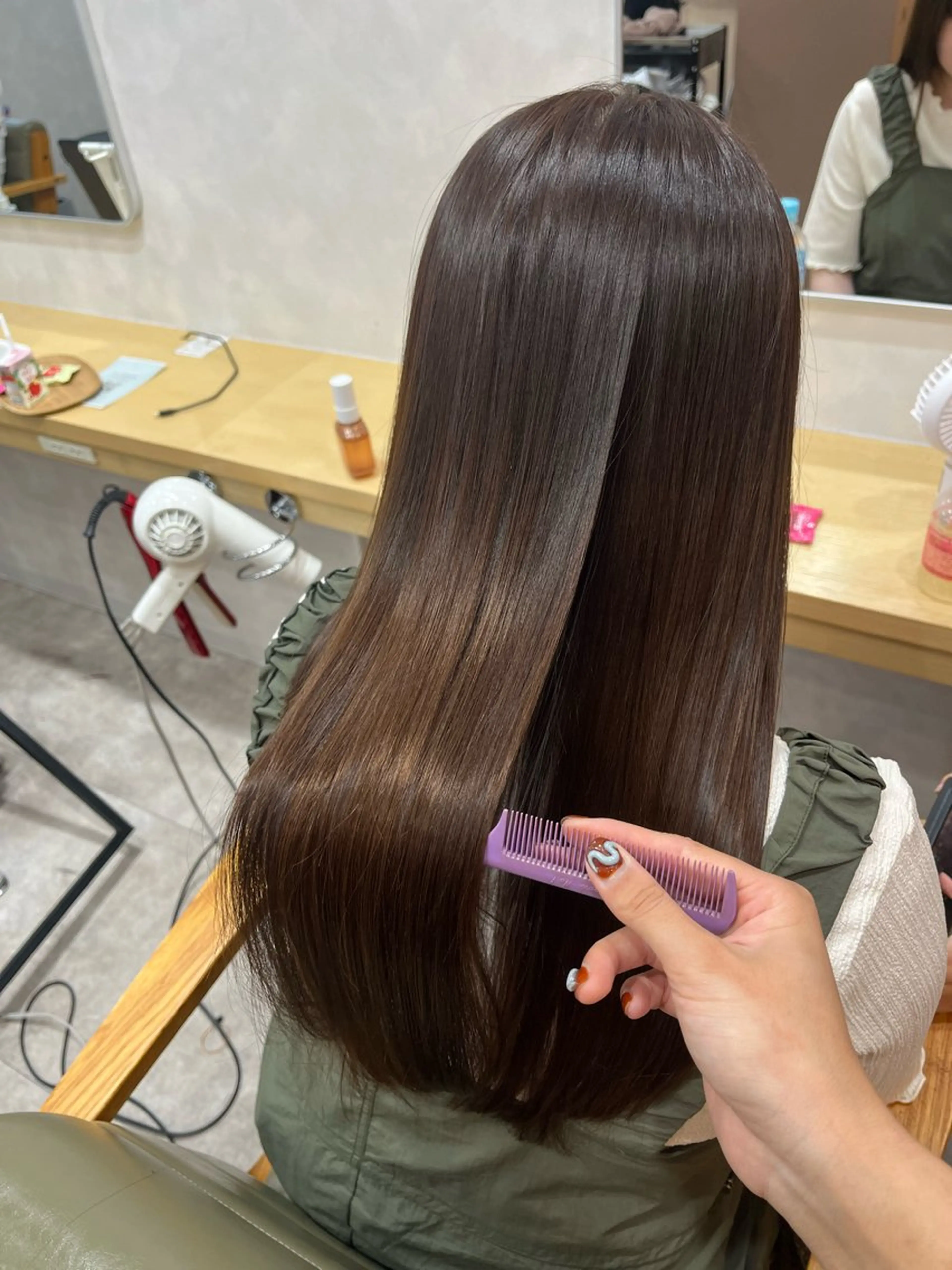 セミロング カラー 髪質改善 カット ヘアカラー トリートメント 髪質改善/レイヤー/ ボブ/磯野史歩のヘアスタイル