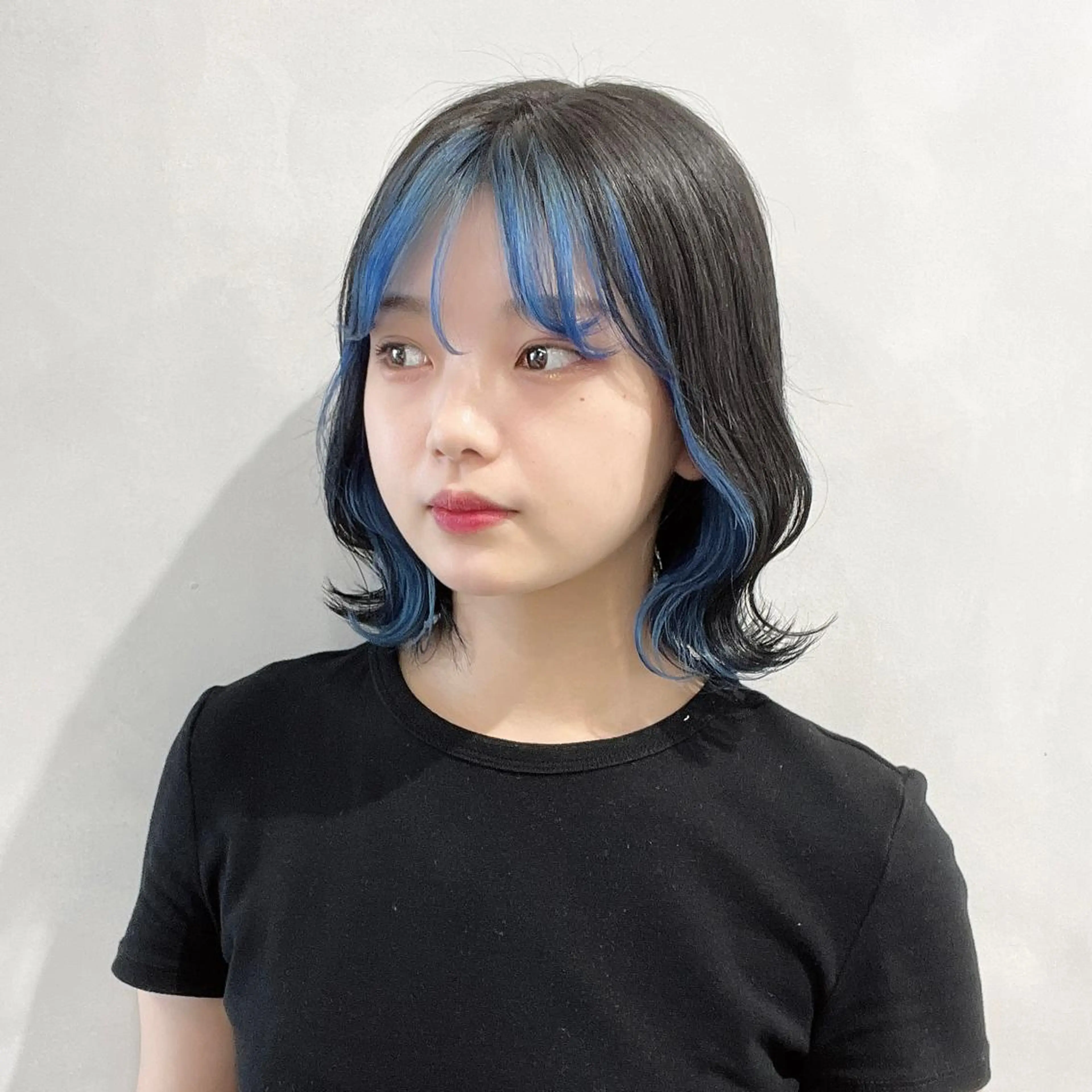 ミディアム カラー 🩵ブリーチカラー 🐈MIORI🩵のヘアスタイル