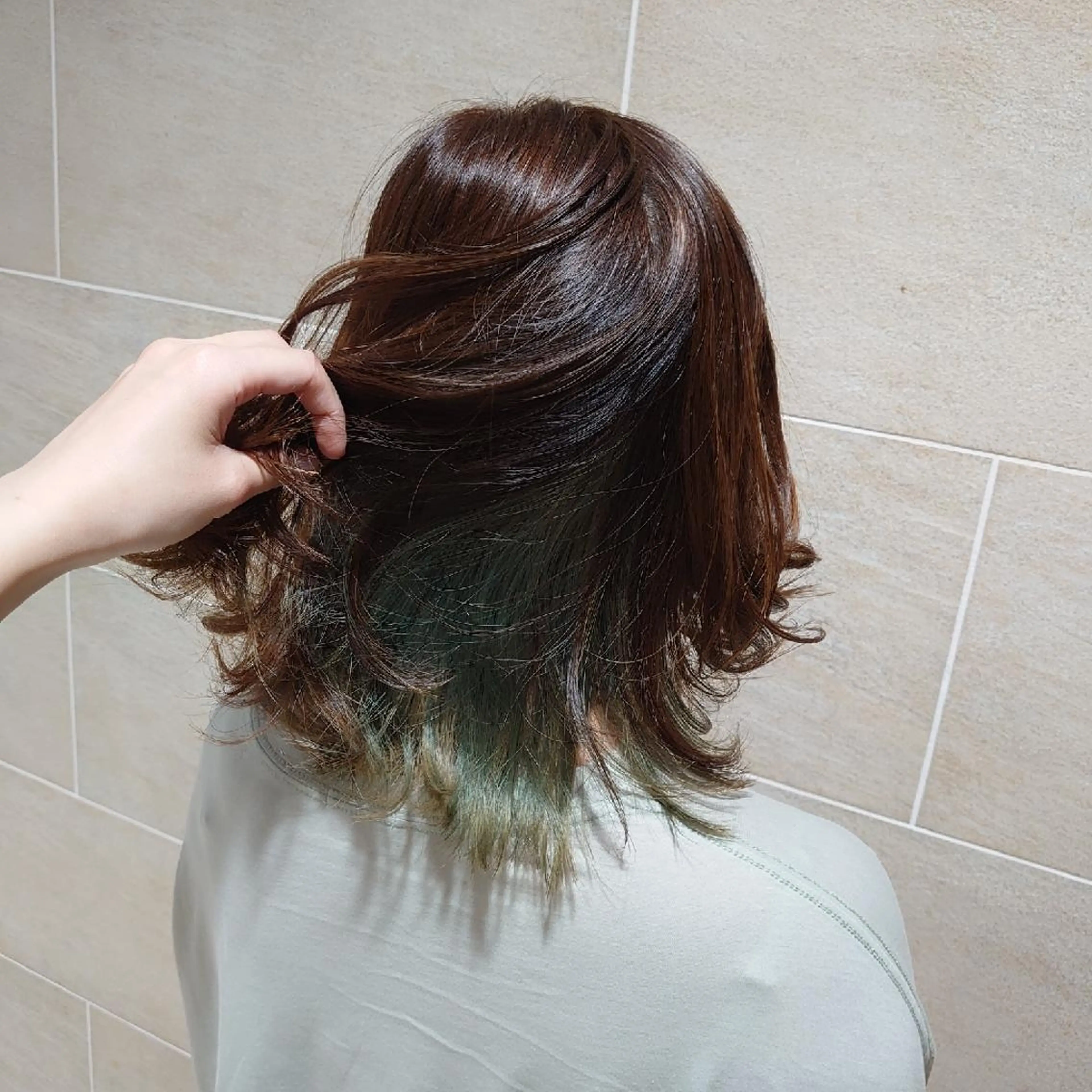 カラー ミディアム インナーカラー 宮本 星羅のヘアスタイル