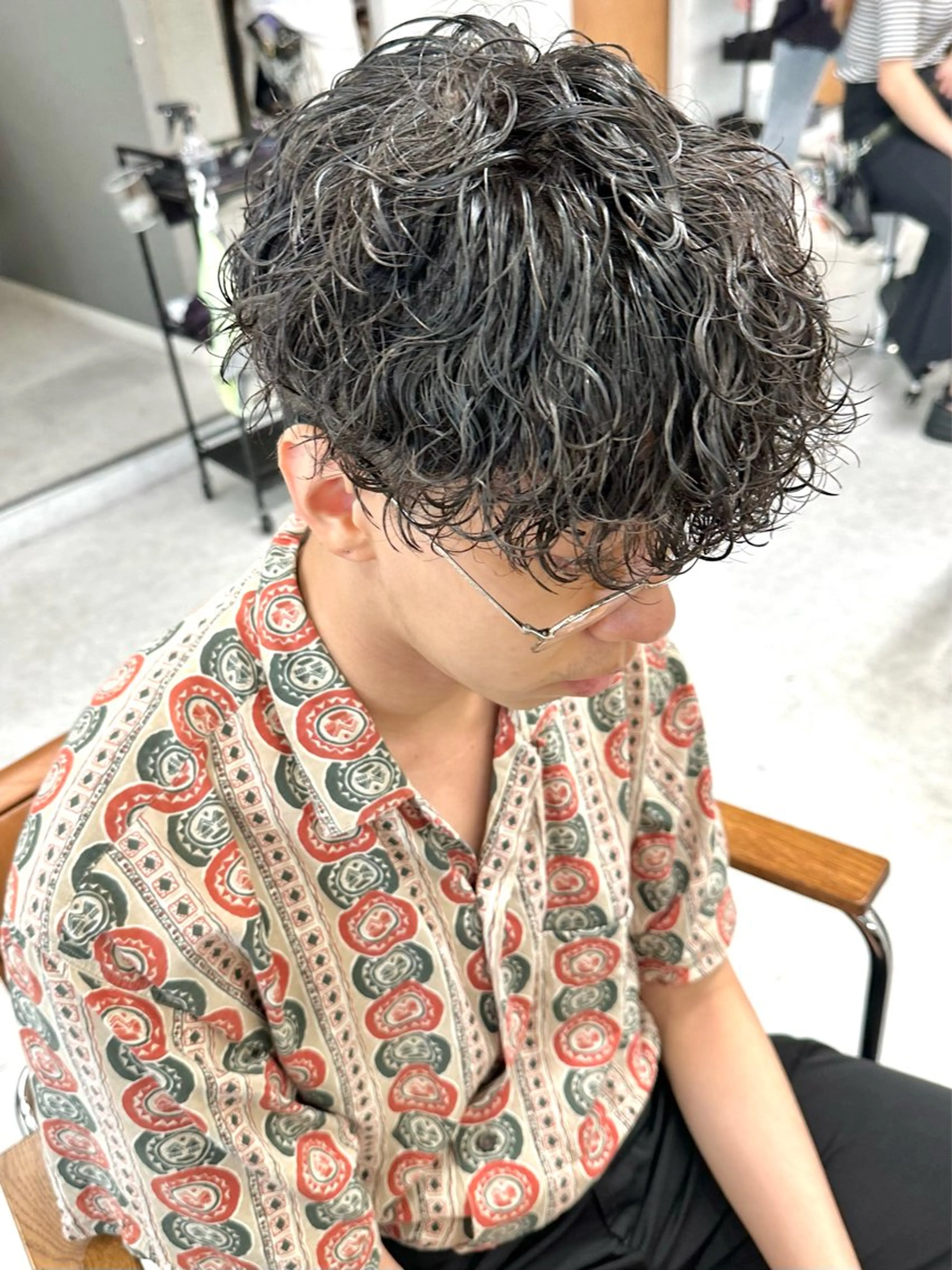 ショート パーマ ヘアアレンジ メンズ カット パーマ トリートメント メンズ似合わせ🪞 kotoriのヘアスタイル