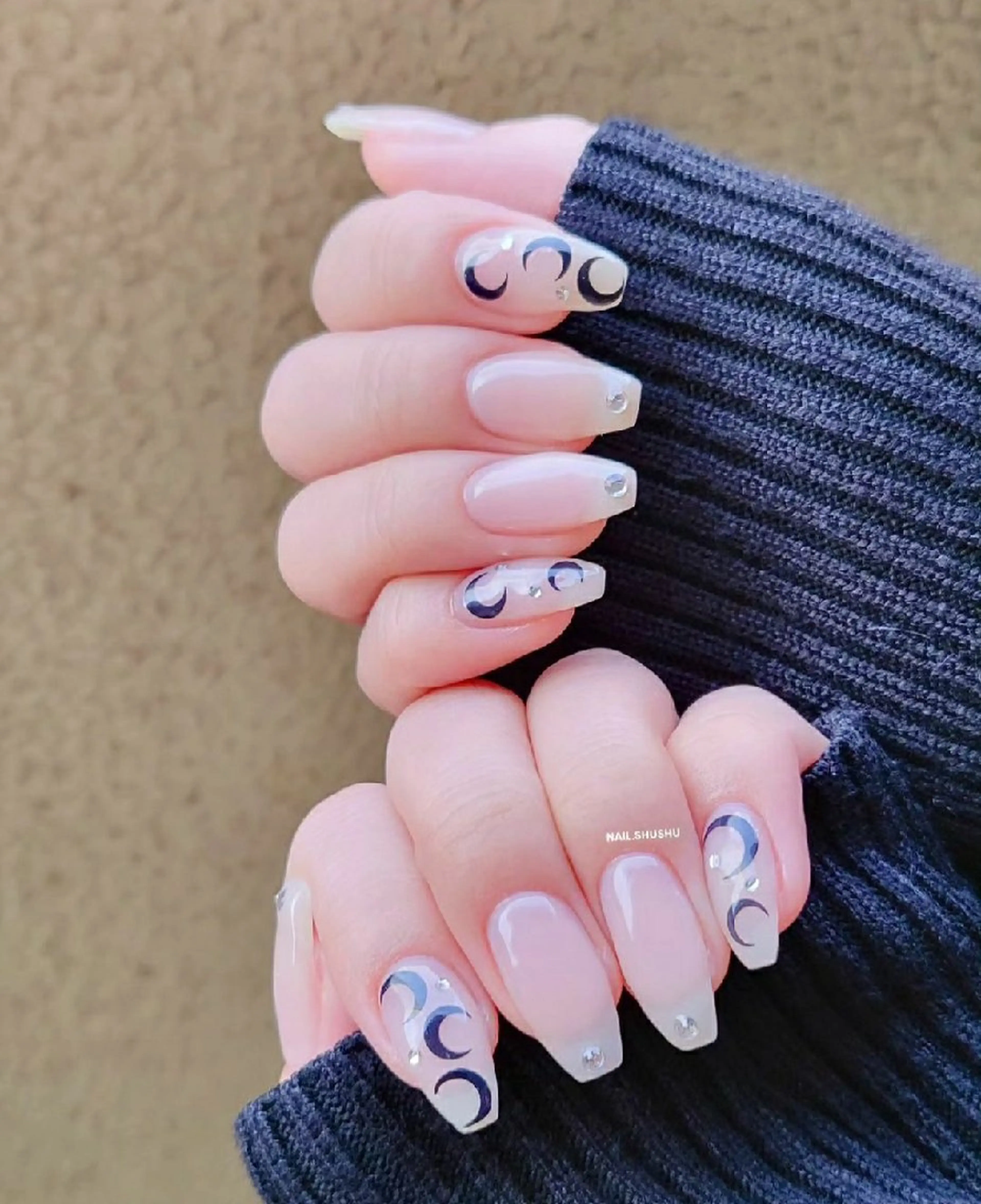 ネイル 持ち込み ニュアンスネイル ワンカラーネイル シンプルネイル 冬ネイル ハンドネイル 3dパーツ/流行り 👧shushu❤️のネイルデザイン
