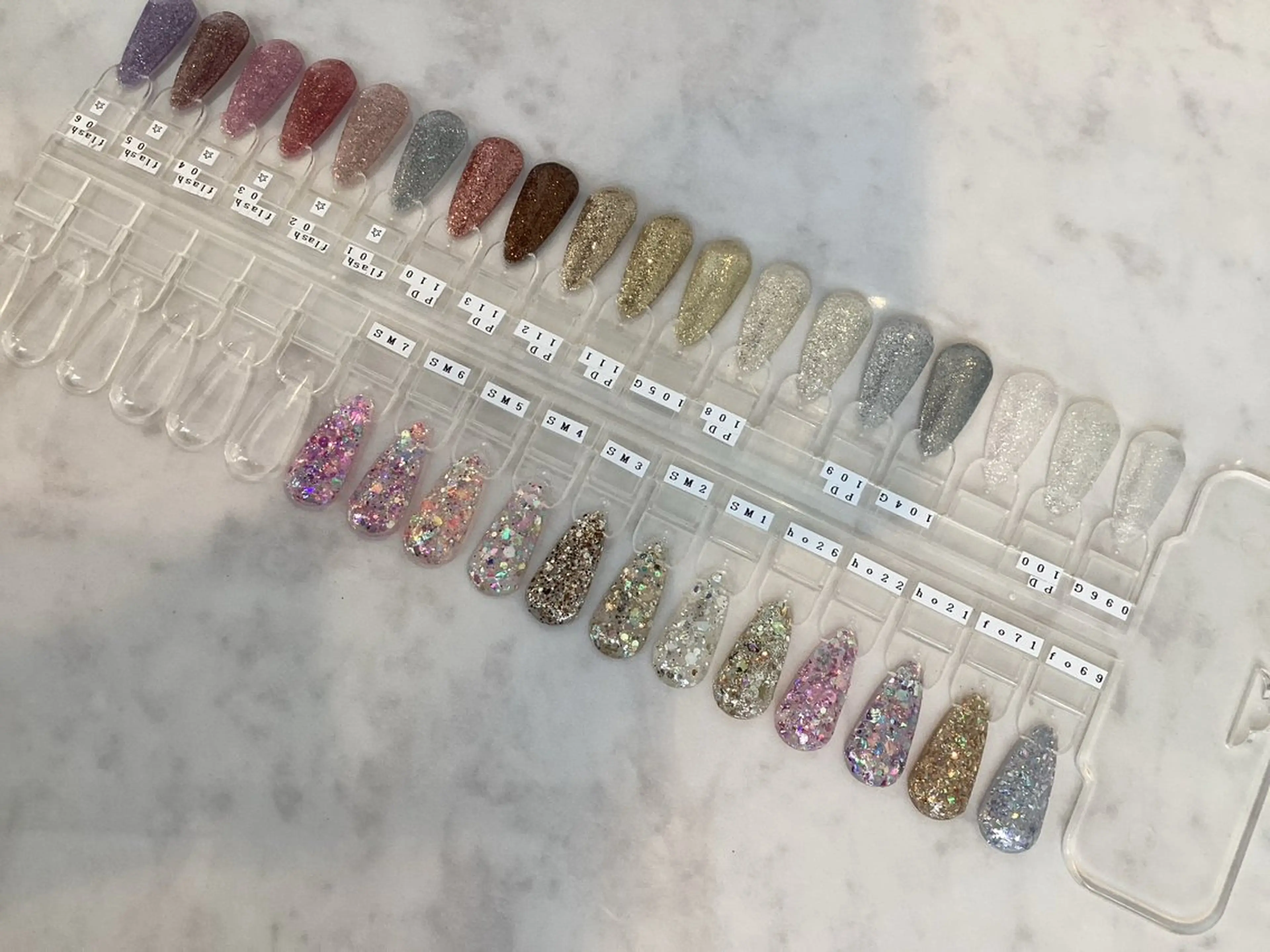 ネイル 💠Peerless ネイル&アイ🫧のマツエク・マツパデザイン