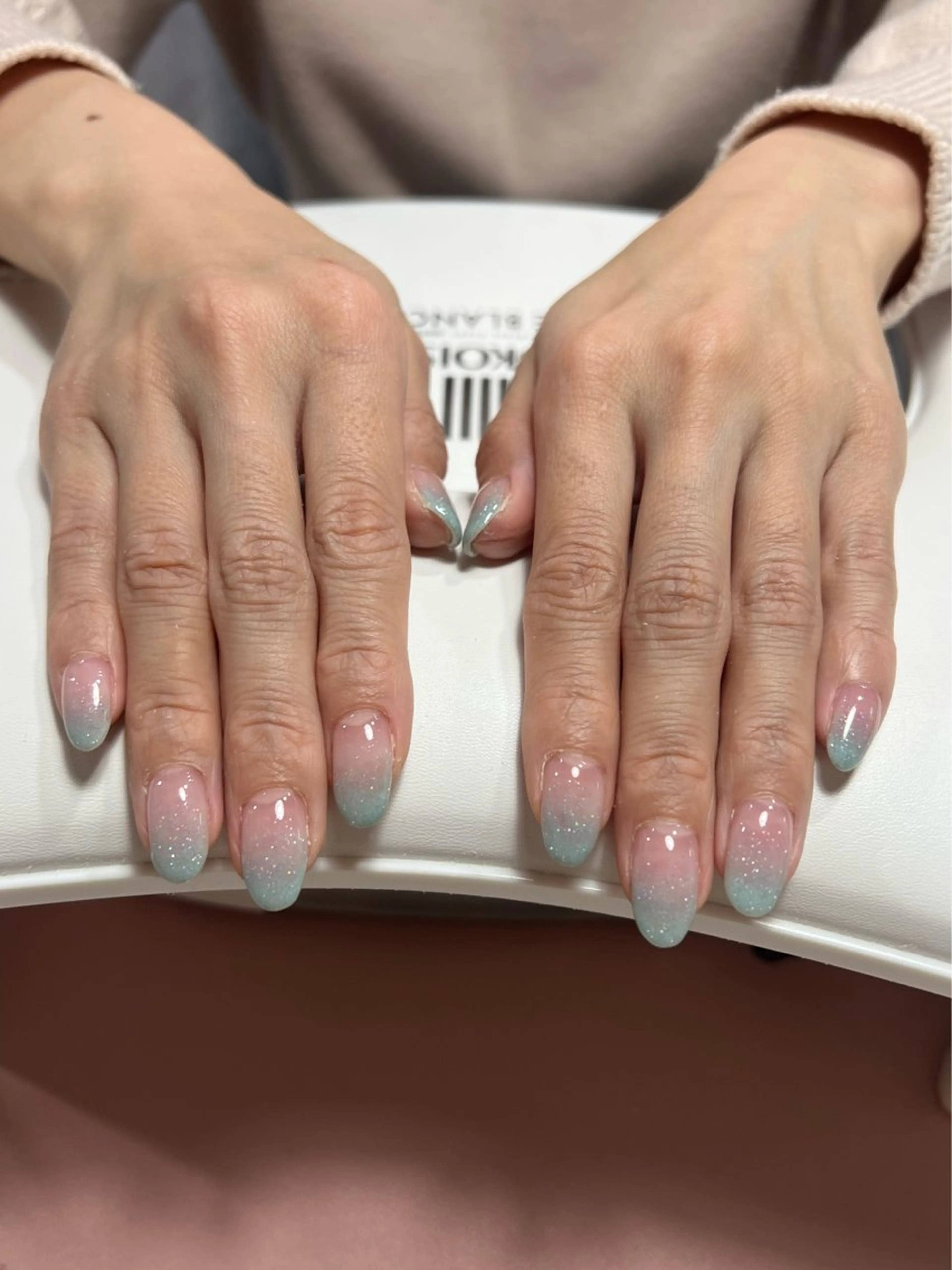 ネイル ブルー グラデーション ラメ(グリッター) ラメグラデーション Eto nail juniorのネイルデザイン
