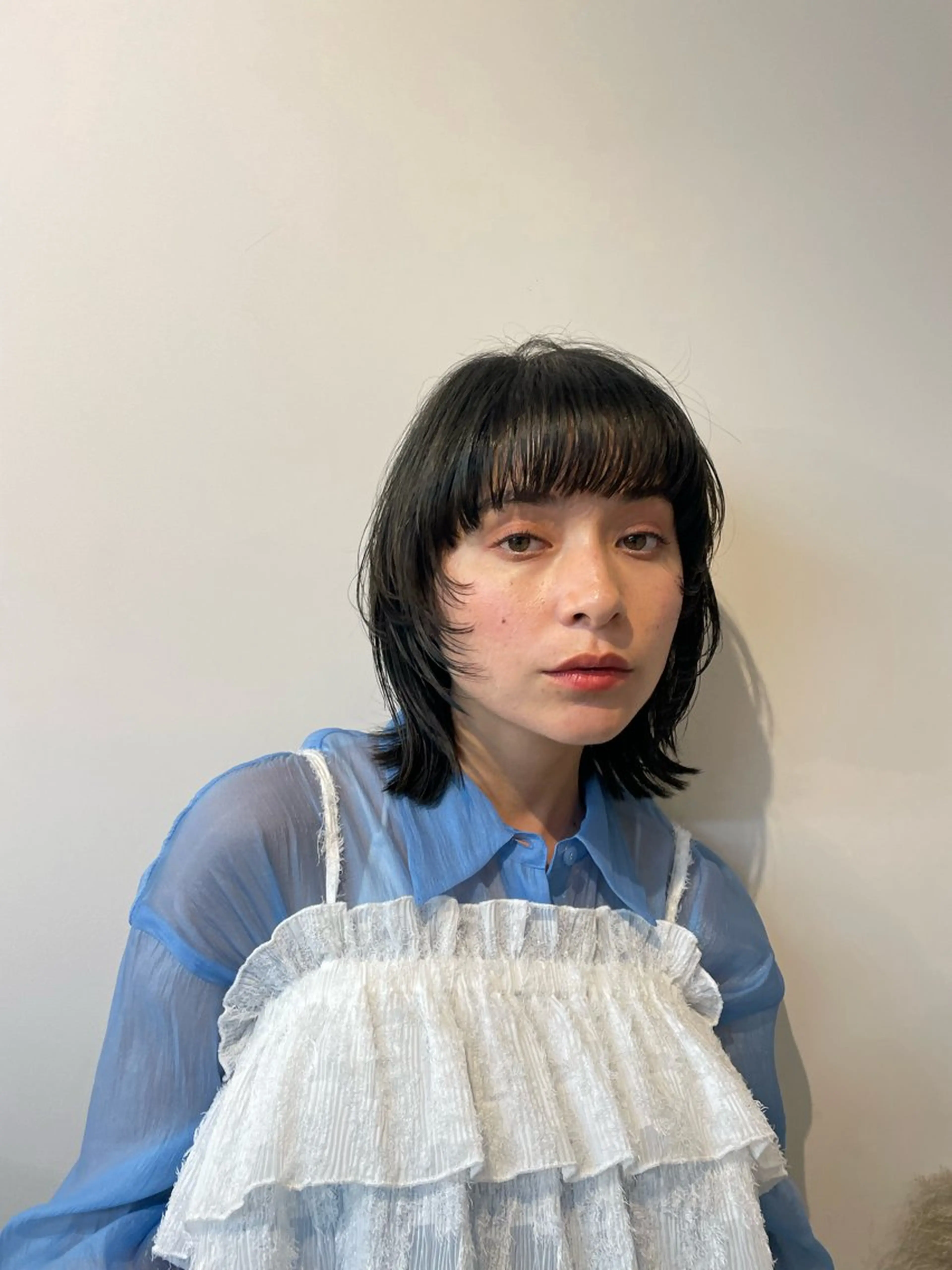 ミディアム カラー shiomi H辻田 杏梨のヘアスタイル