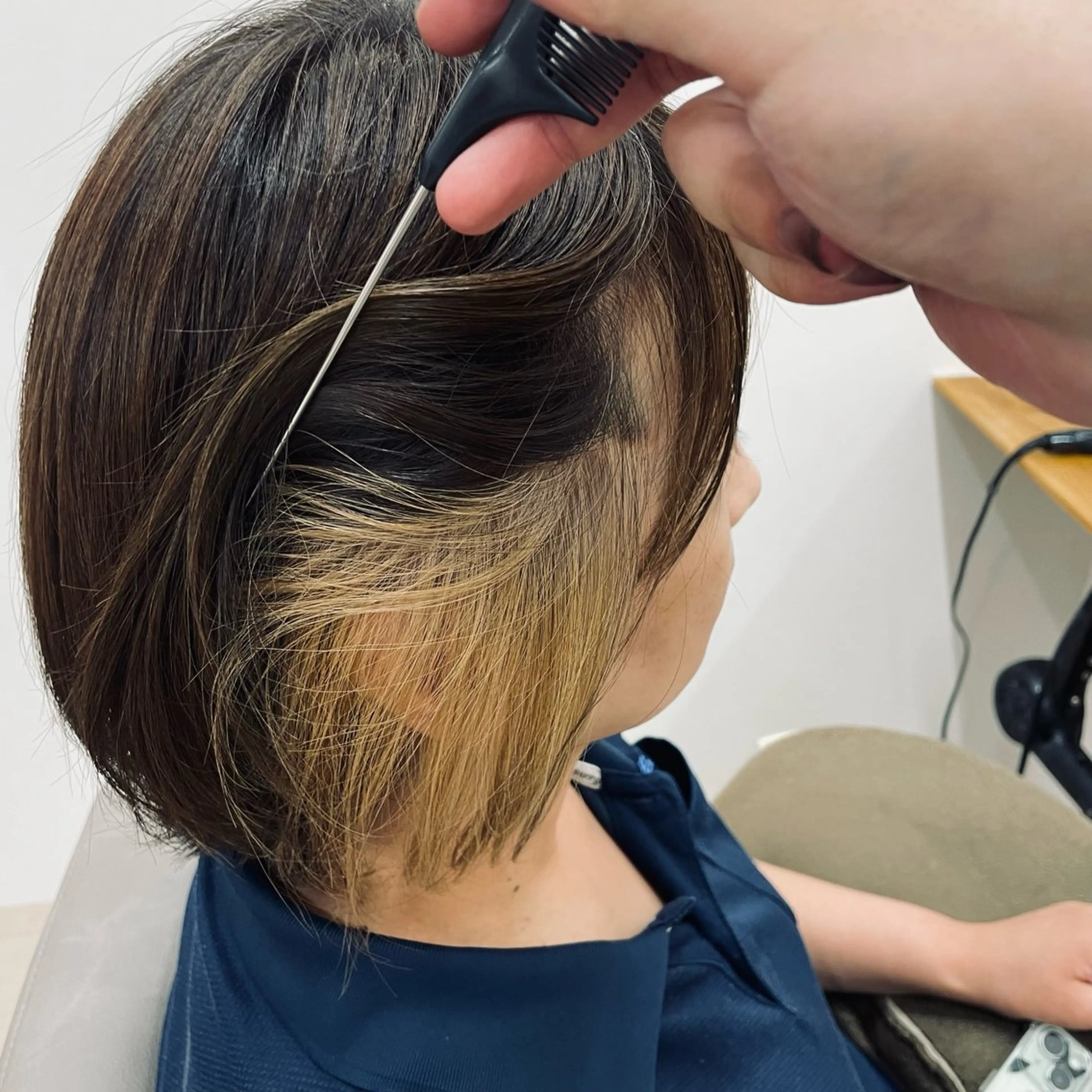 ショート カラー ベージュカラー ブラウンカラー イヤリングカラー 縣空/LE-PLA BEAU Anteのヘアスタイル