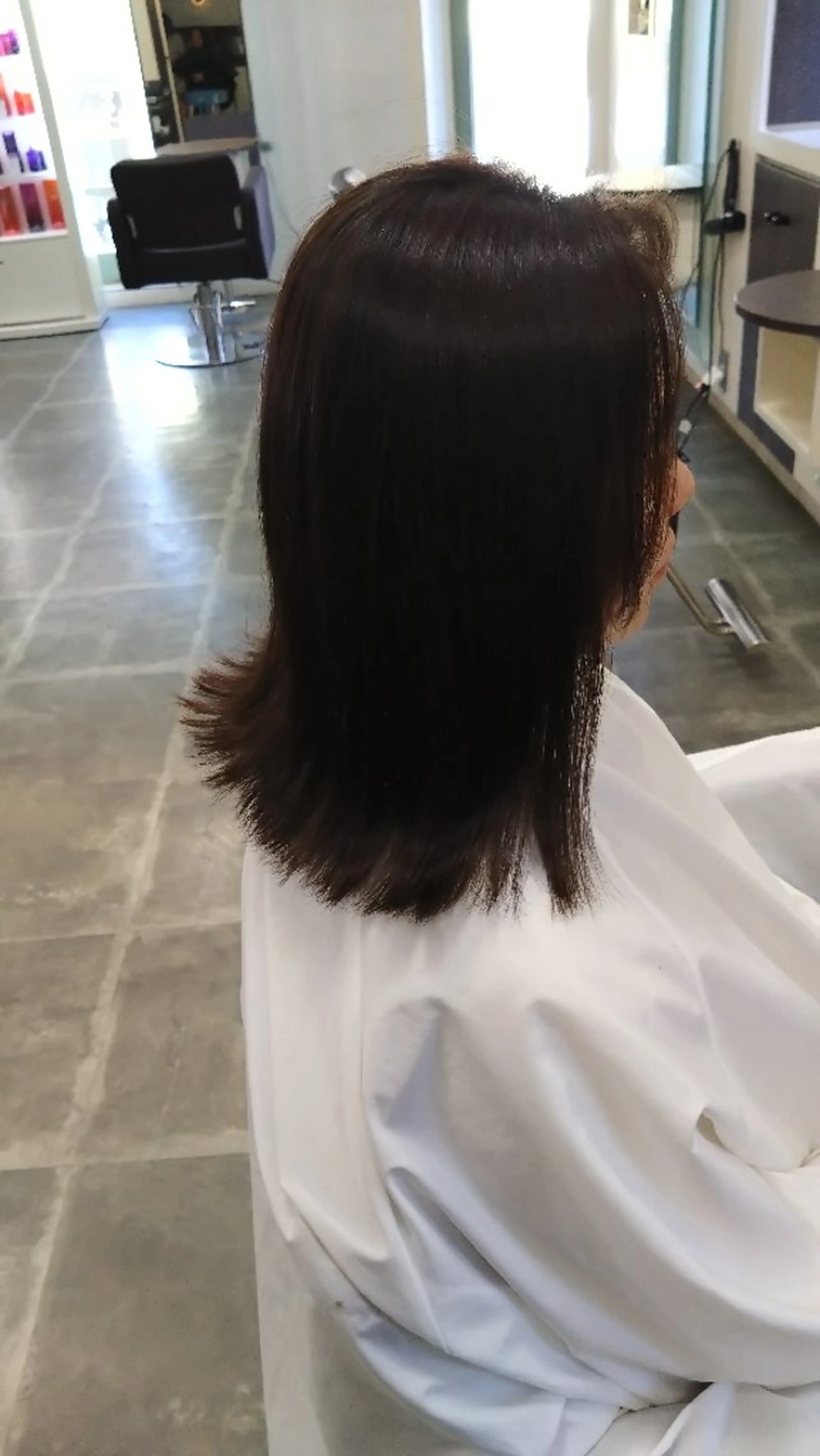 ミディアム 有賀 ちかのヘアスタイル